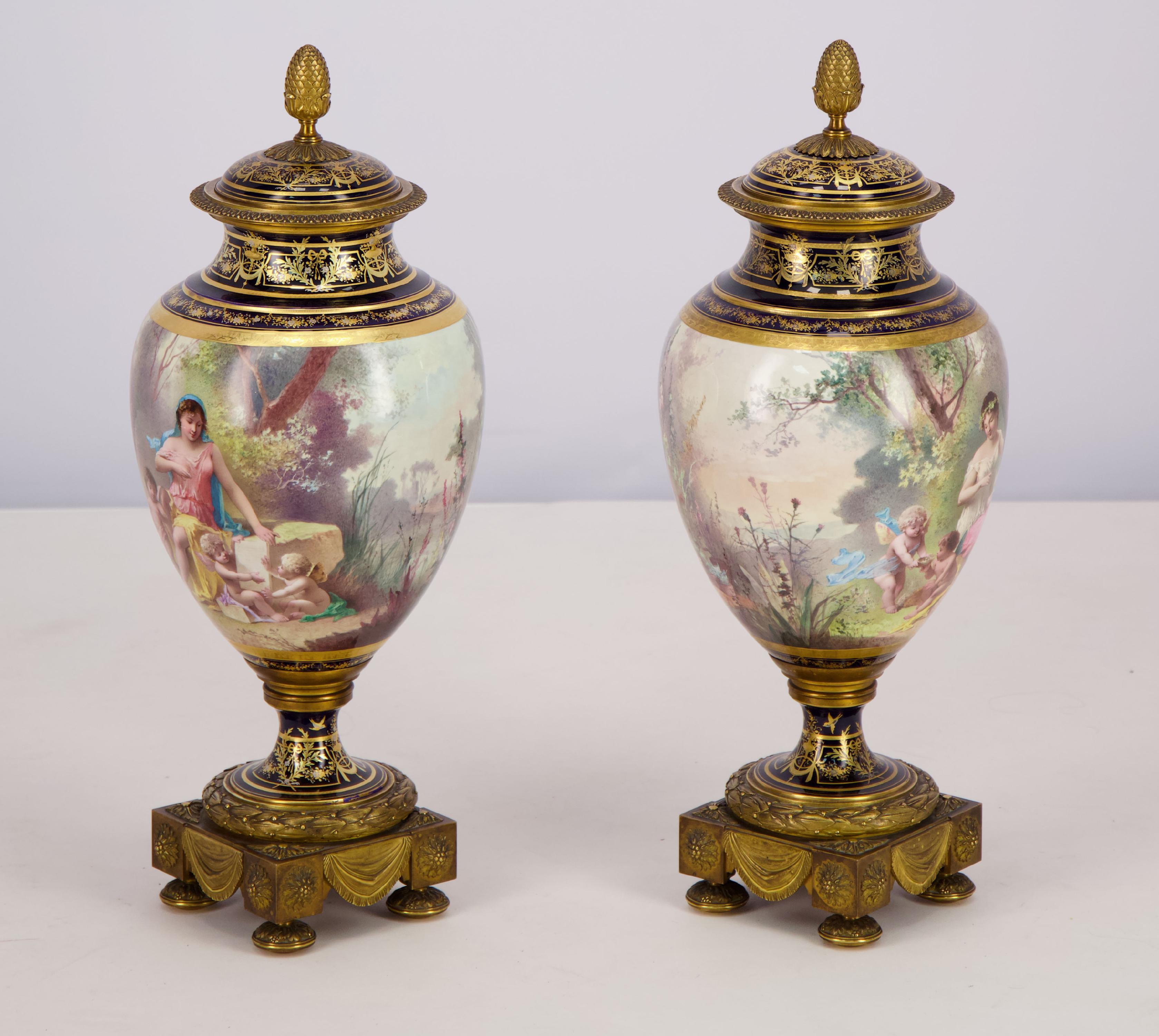 Pair of porcelain vases mounted in gilt bronze, circa 1890 For Sale 4