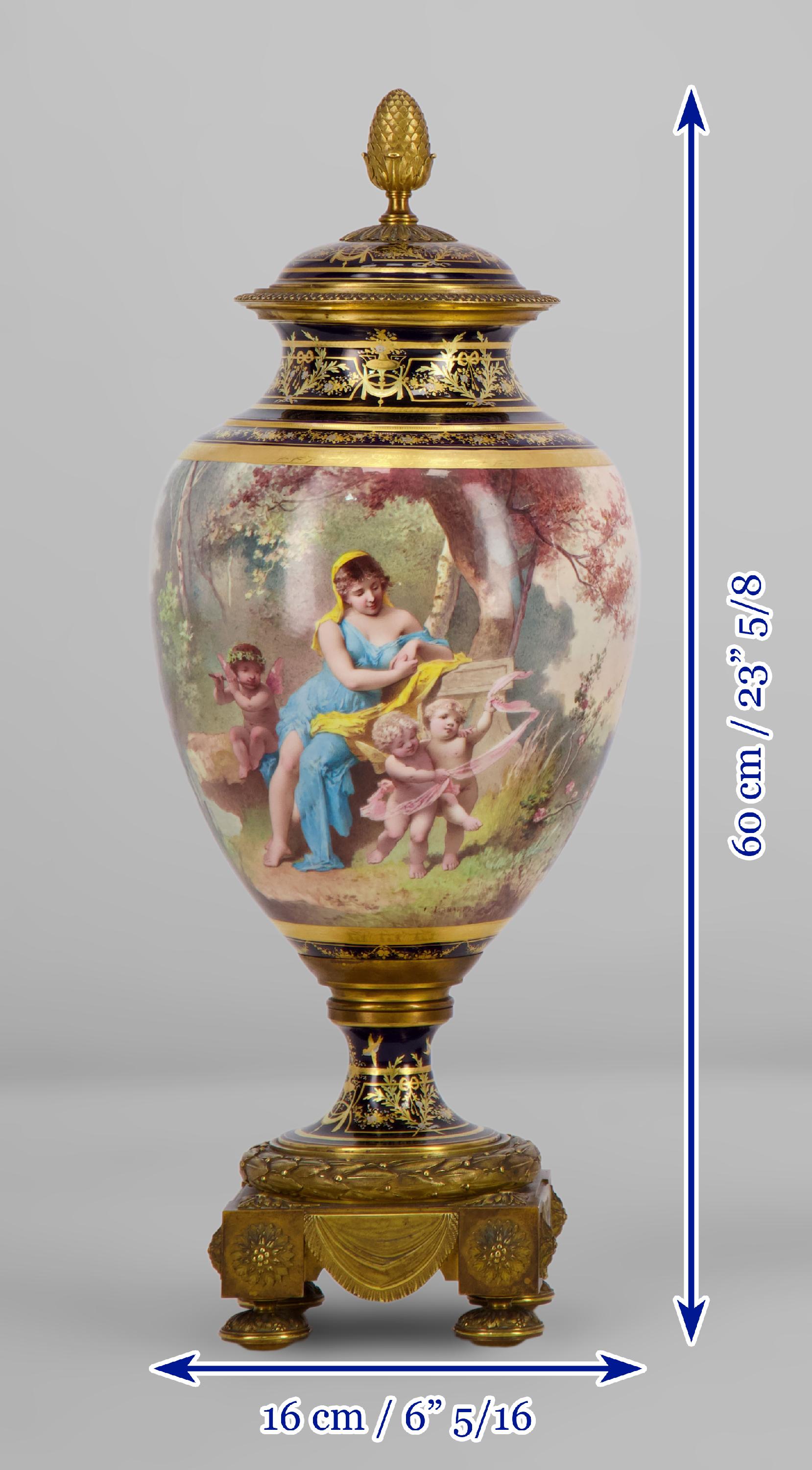 Pair of porcelain vases mounted in gilt bronze, circa 1890 For Sale 6