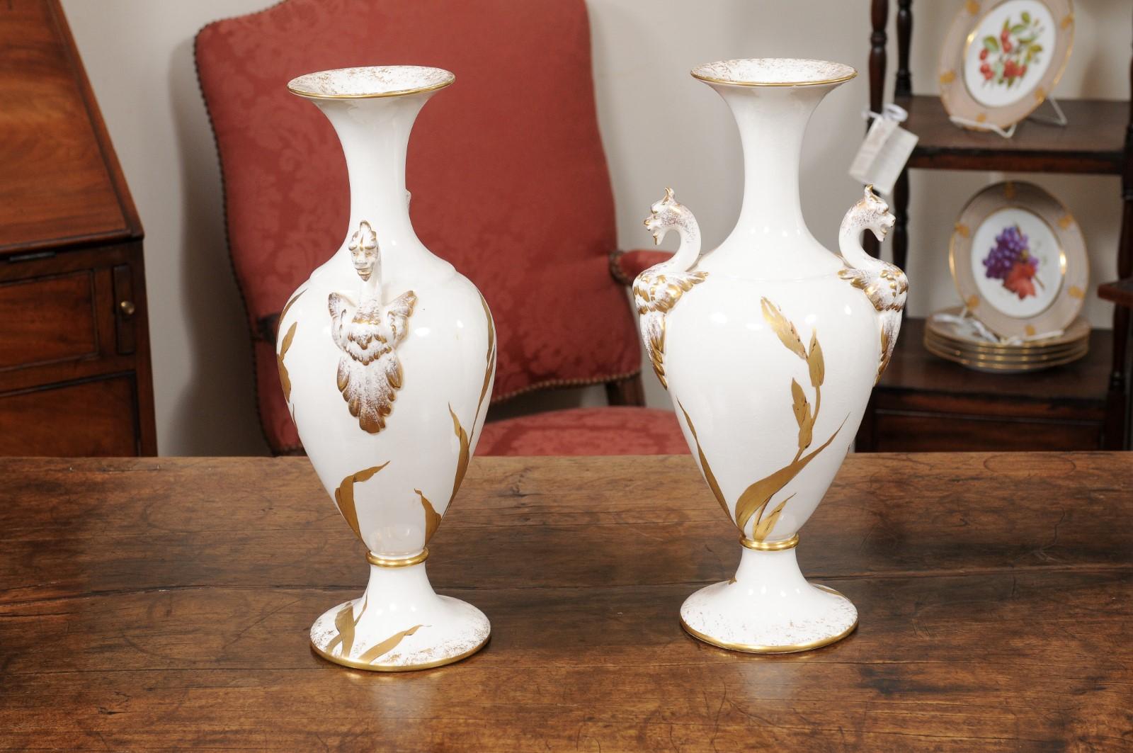 Pair of Porcelain Vases with Gilt Painted Irises, 20th Century Italy For Sale 2