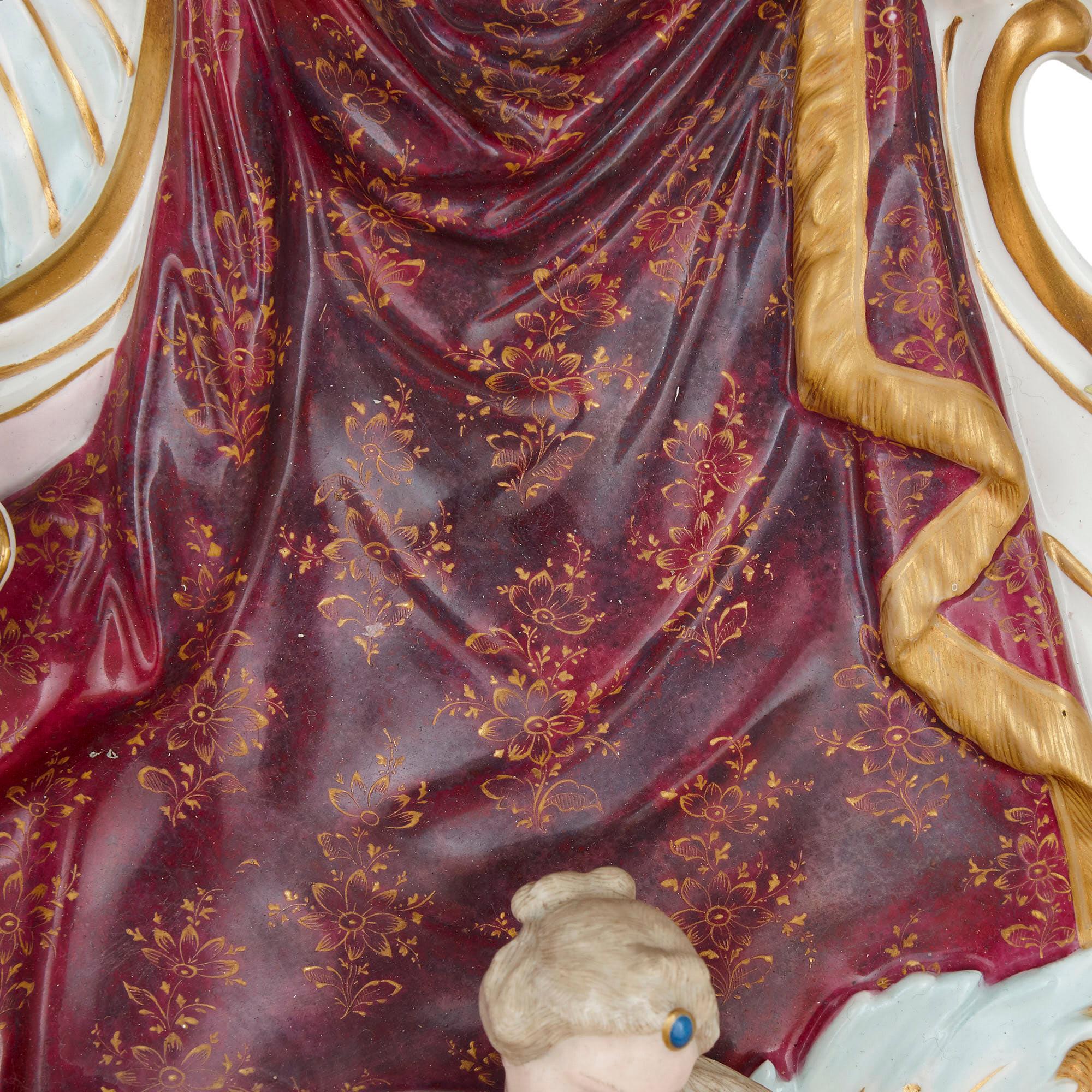 Paire d'appliques murales en porcelaine de Meissen en vente 1