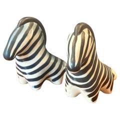Paar Zebra-Skulpturen aus Porzellan von Taisto Kaassinenv für Arabia of Finland