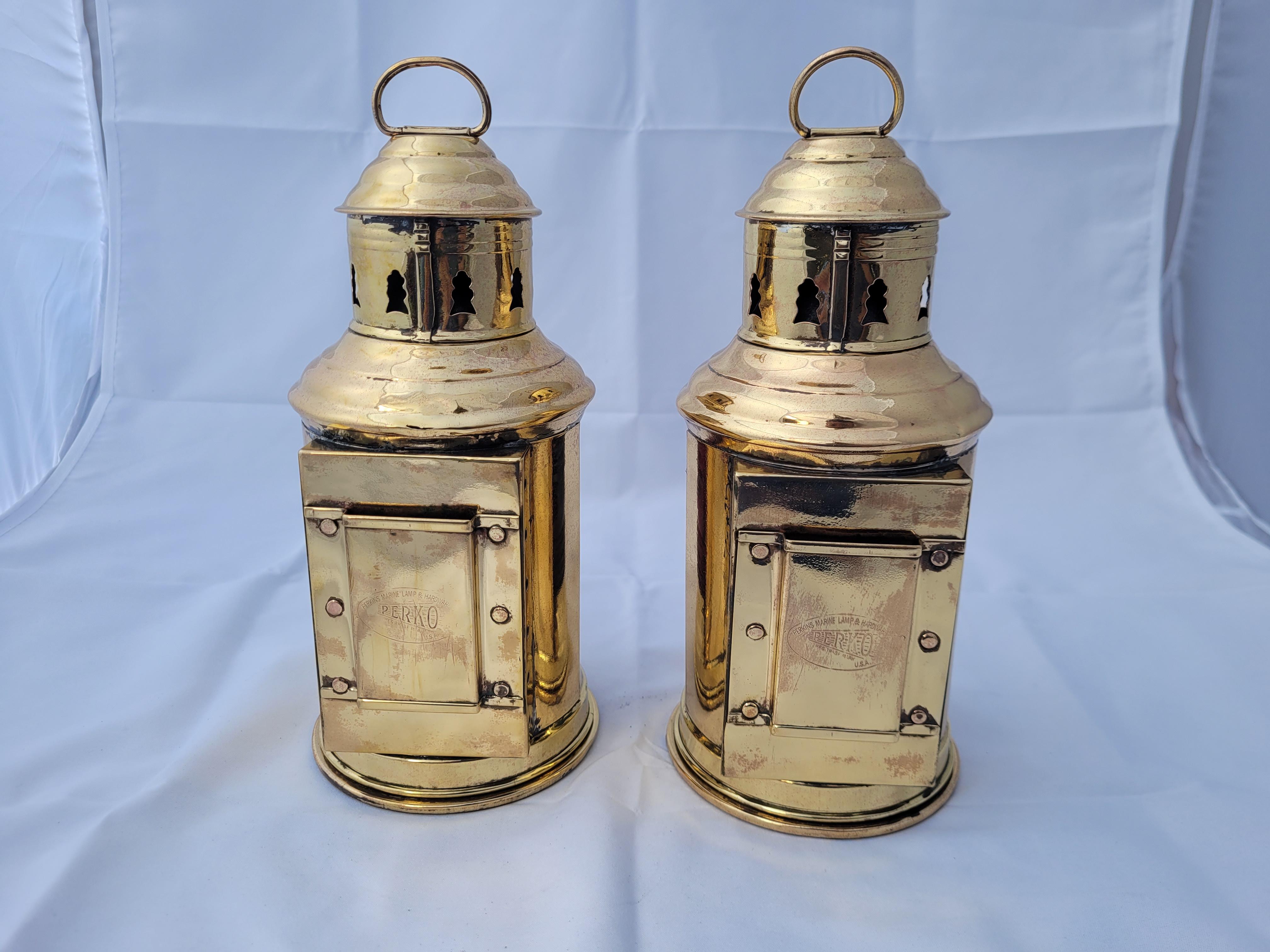 Mid-20th Century Pair of Port and Starboard Boat Lanterns For Sale