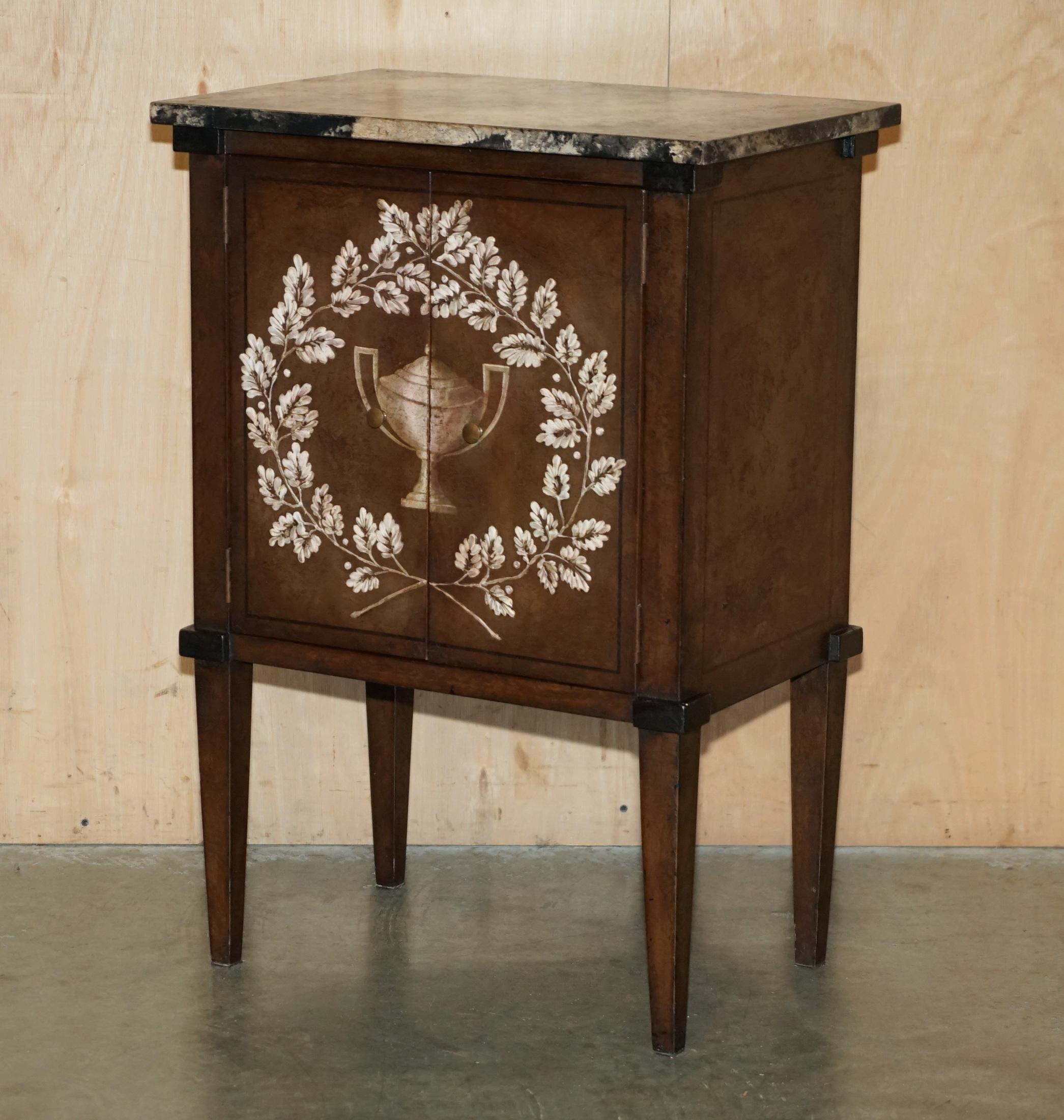 Pärchen PORTE ITALIA LOMBARDIA NiGHTSTÄNDE BETTSEITEN-SEITEN-ENDE-TISCHE (Art déco) im Angebot