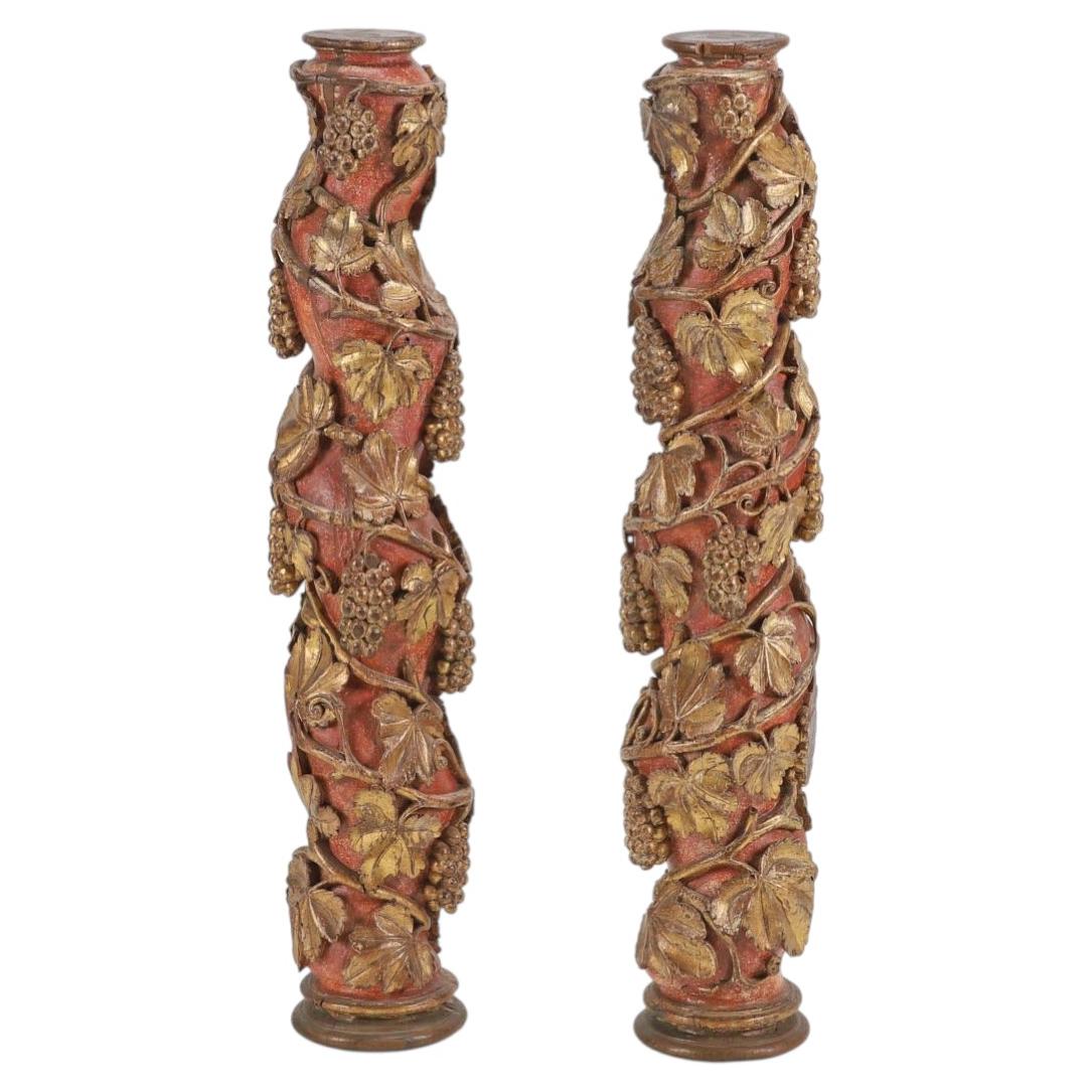 PAIR OF PORTUGUESE BAROQUE COLUMNS 17th Century H: 107cm