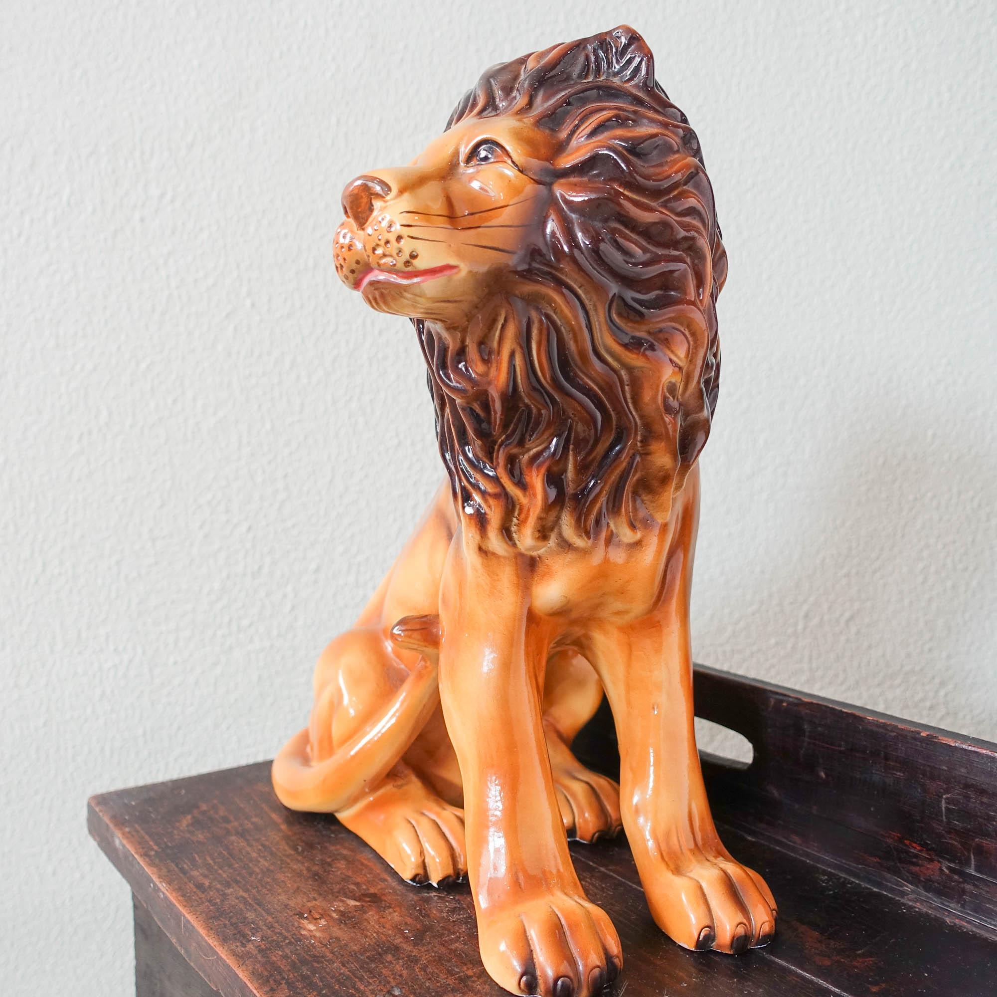Late 20th Century Pair of Portuguese Ceramic Lion Decorative Sculptures, 1970s  For Sale