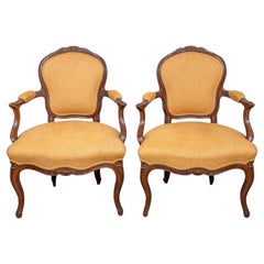 Coppia di fauteuil portoghesi in legno di noce del periodo D. José I, XVIII secolo