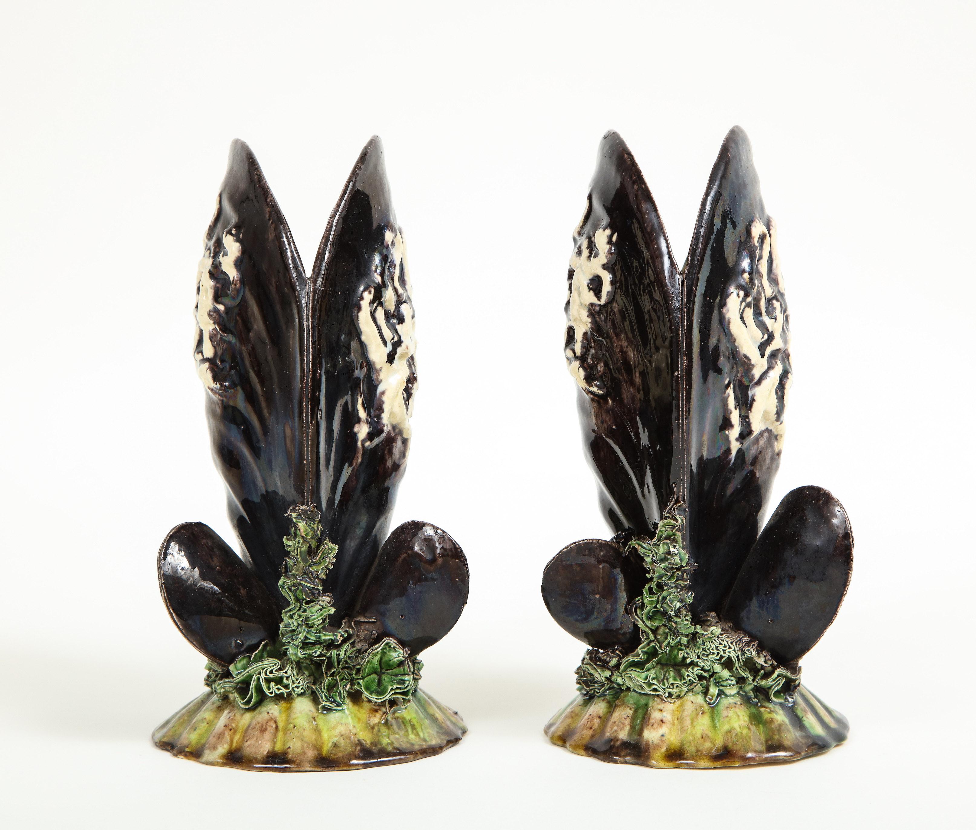 Pair of Portuguese Majolica Mussels Spill Vases In Good Condition For Sale In New York, NY