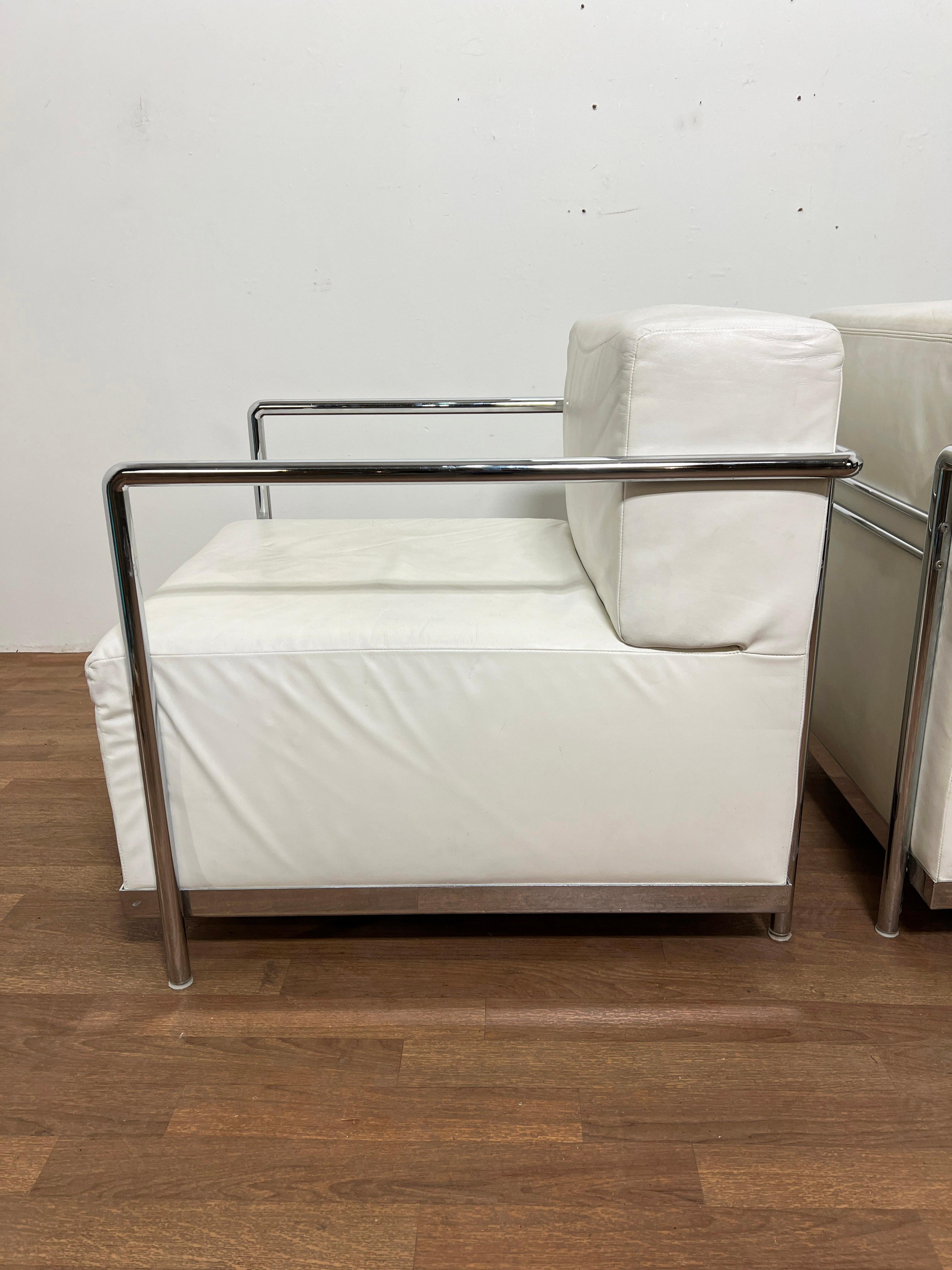 Pair of Post Modern Bauhaus Style Leather and Chrome Lounge Chairs by Bernhardt For Sale 5