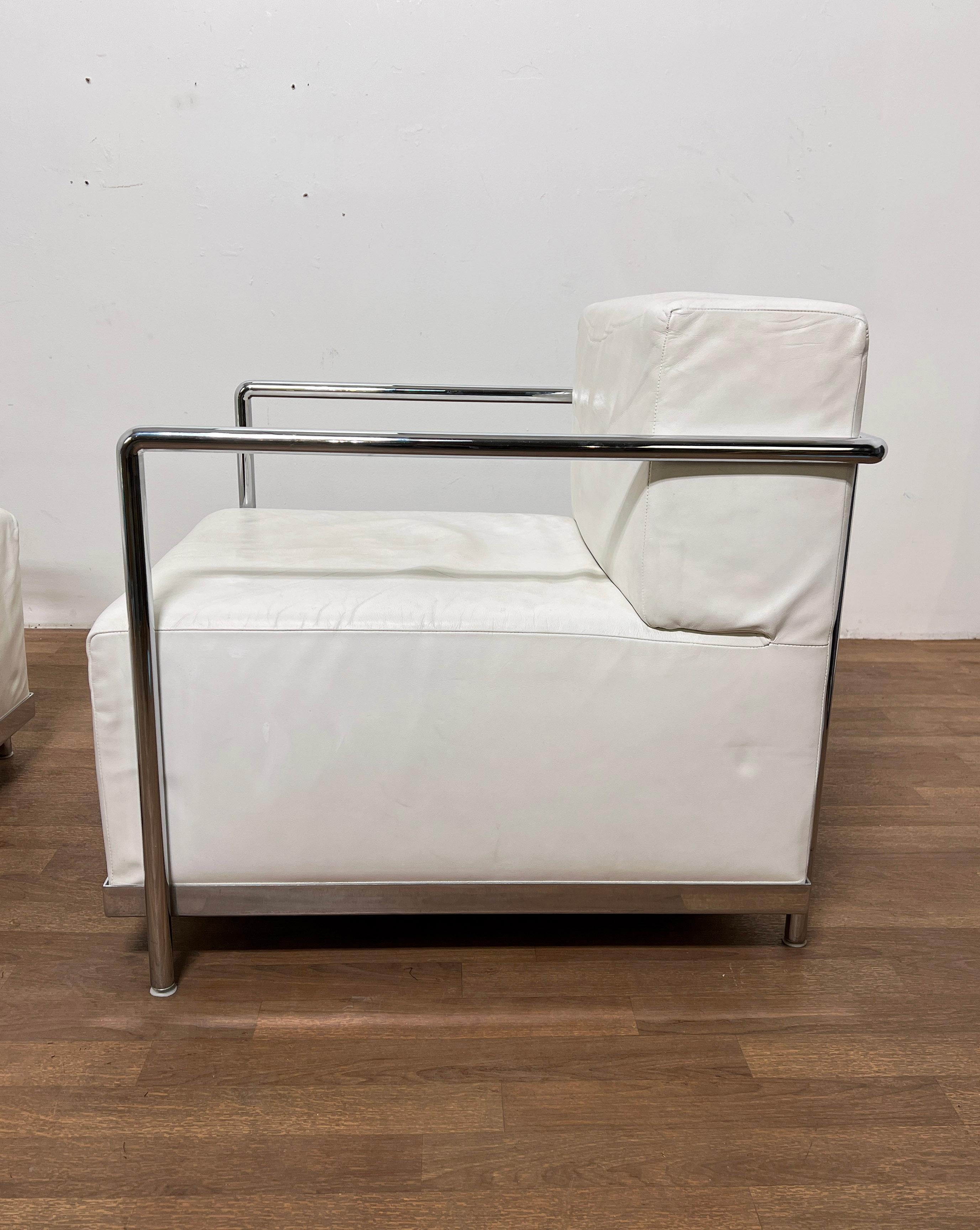 Paar postmoderne Loungesessel aus Leder und Chrom im Bauhaus-Stil von Bernhardt (amerikanisch) im Angebot