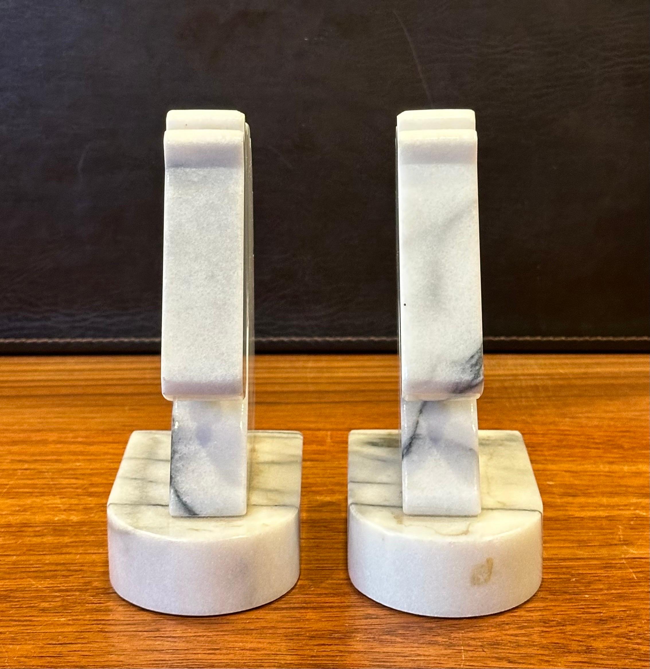 Pair of Post-Modern Carrara Marble Horse Head Bookends For Sale 6