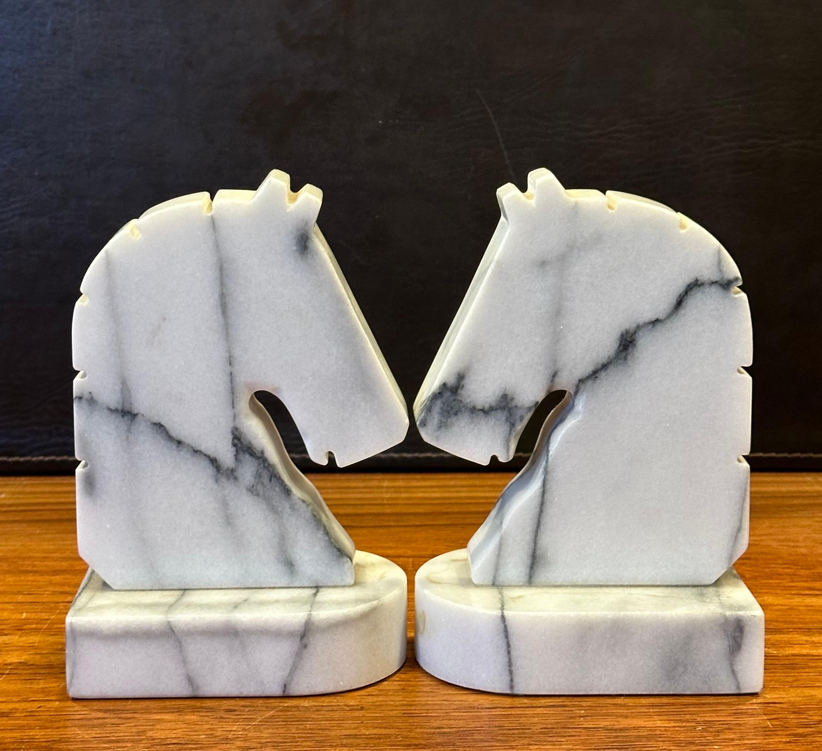 Pair of Post-Modern Carrara Marble Horse Head Bookends For Sale 1