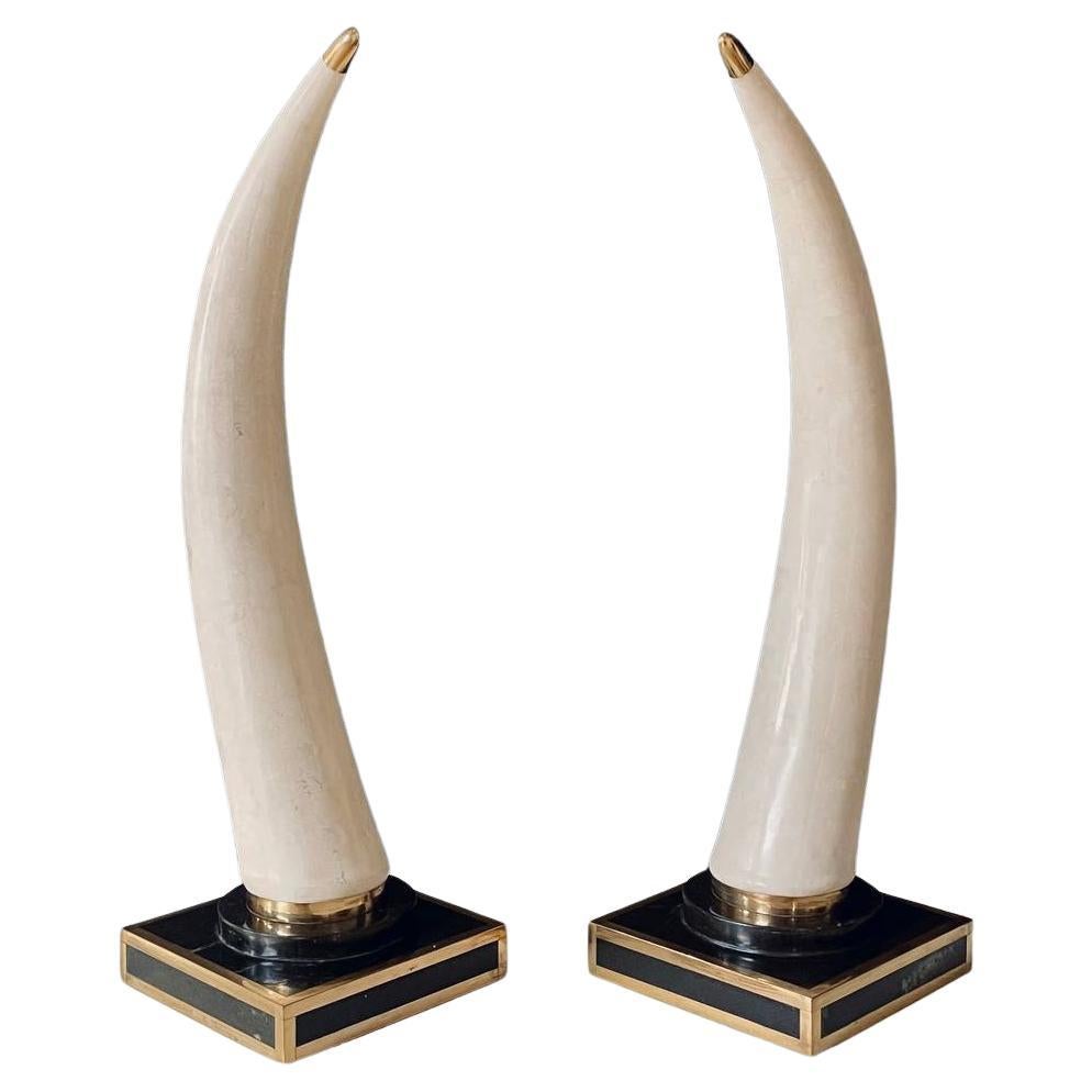 Pair of Post Modern Faux Tusks on Tessellated Marble & Brass Bases im Angebot