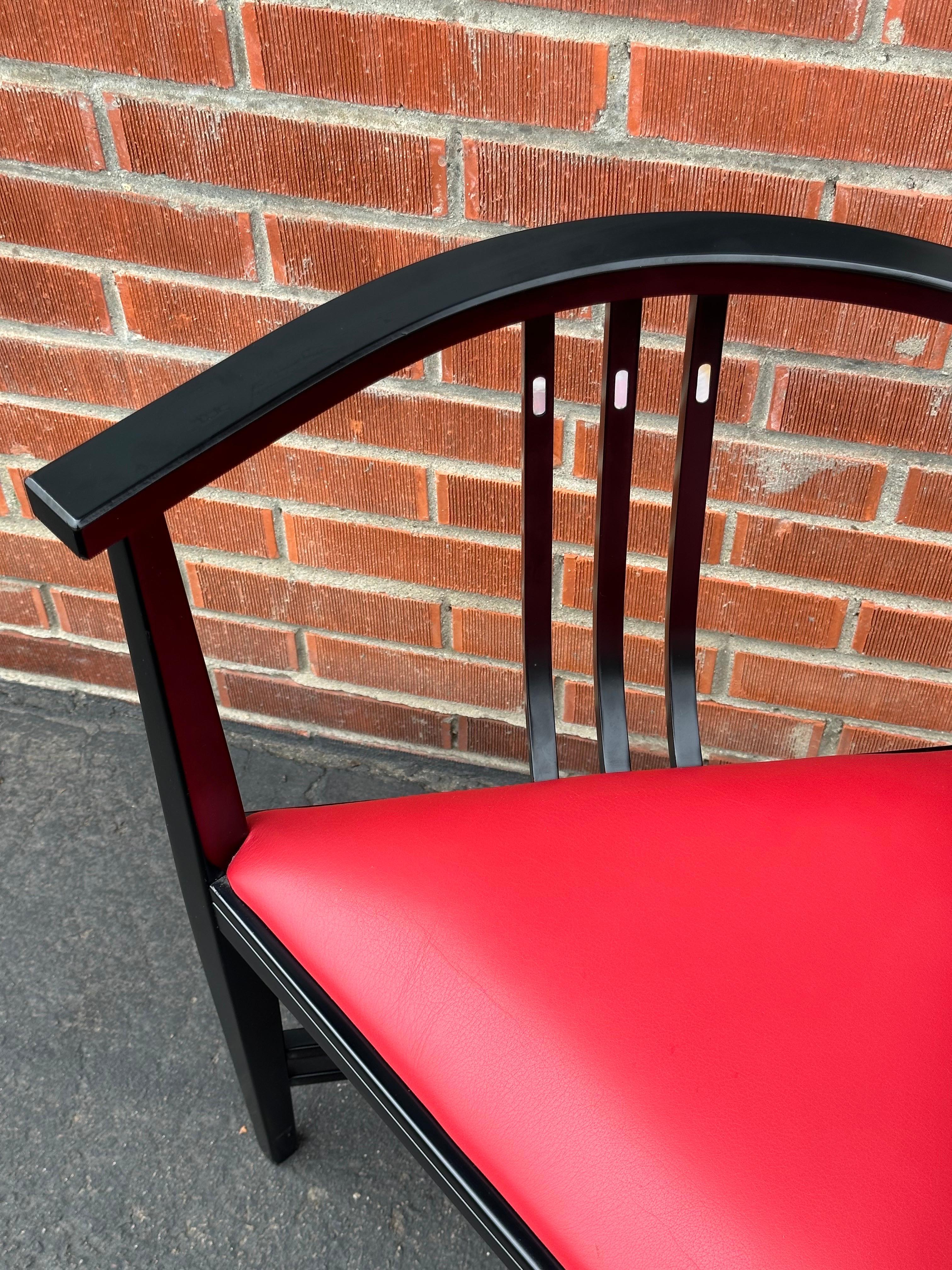 Paire de fauteuils italiens postmodernes dans le style d'Ernest Archibald Taylor en vente 12