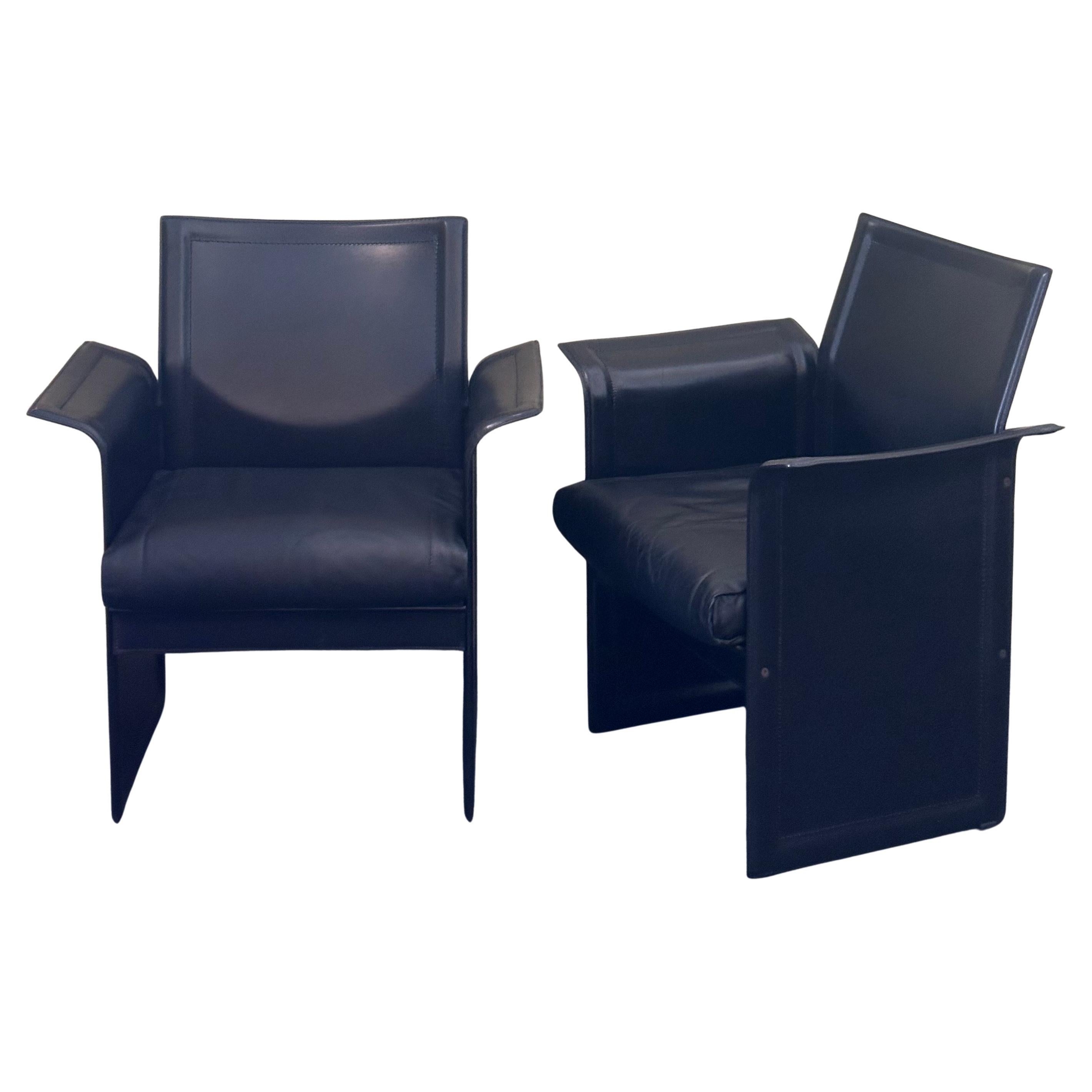 Postmoderne Paire de fauteuils italiens post-modernes en cuir de Tito Agnoli pour Sintesi  NOS en vente