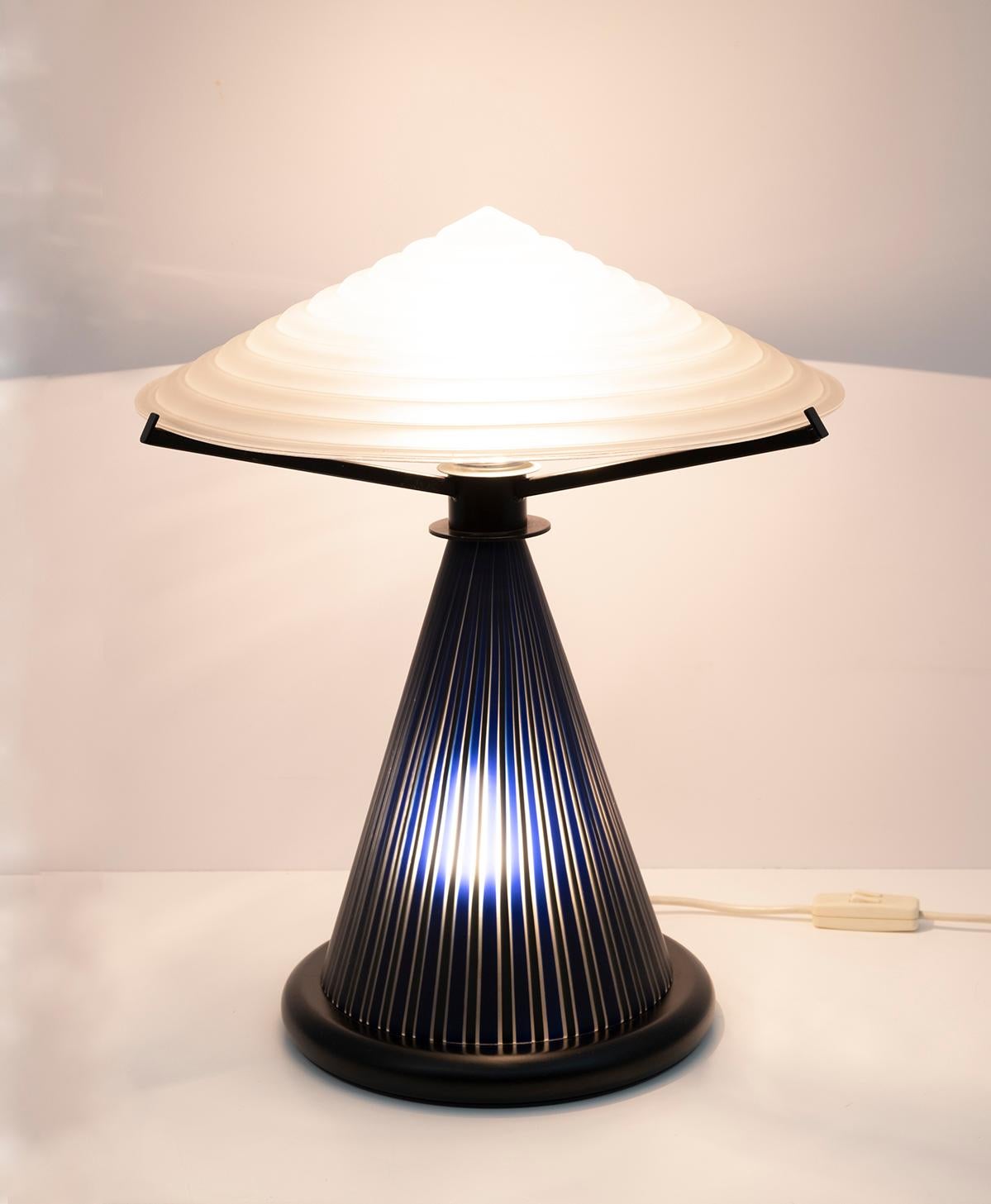 Post-Modern Pair of Post Modern Italian Murano Glass Mushroom Table Lamps, 1980s For Sale