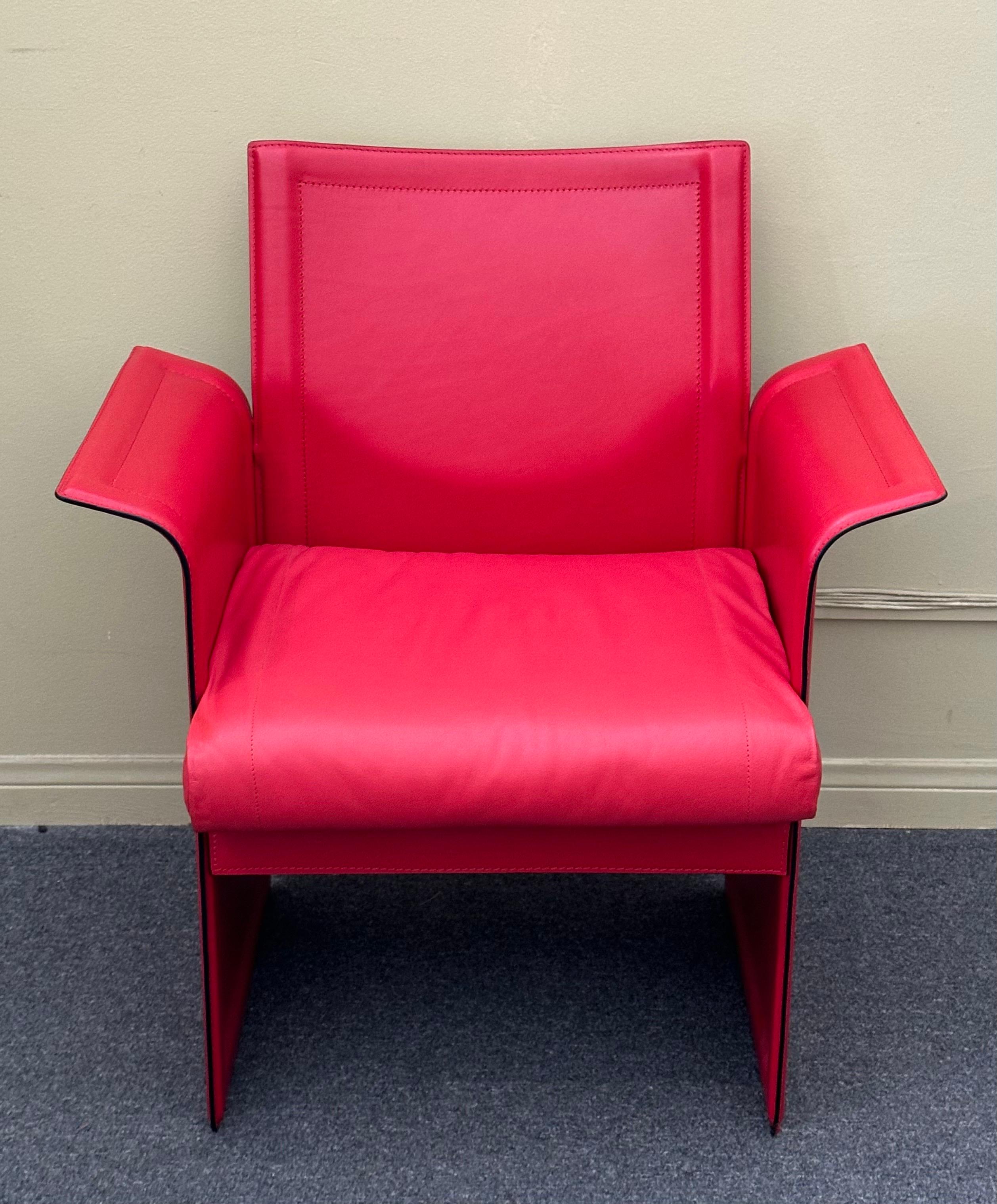 Paire de fauteuils italiens post-modernes en cuir rouge de Tito Agnoli pour Sintesi en vente 7