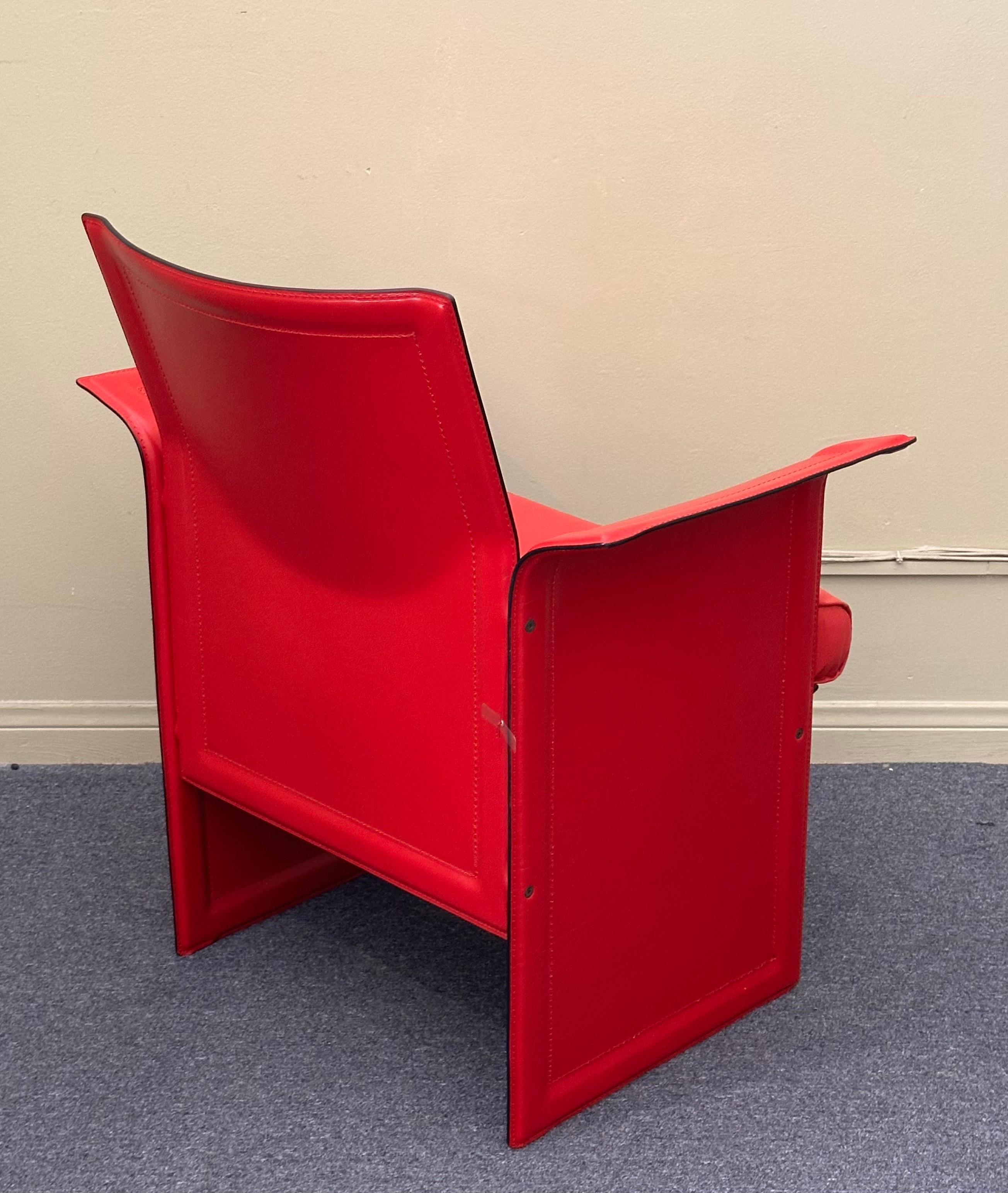 Paire de fauteuils italiens post-modernes en cuir rouge de Tito Agnoli pour Sintesi en vente 12