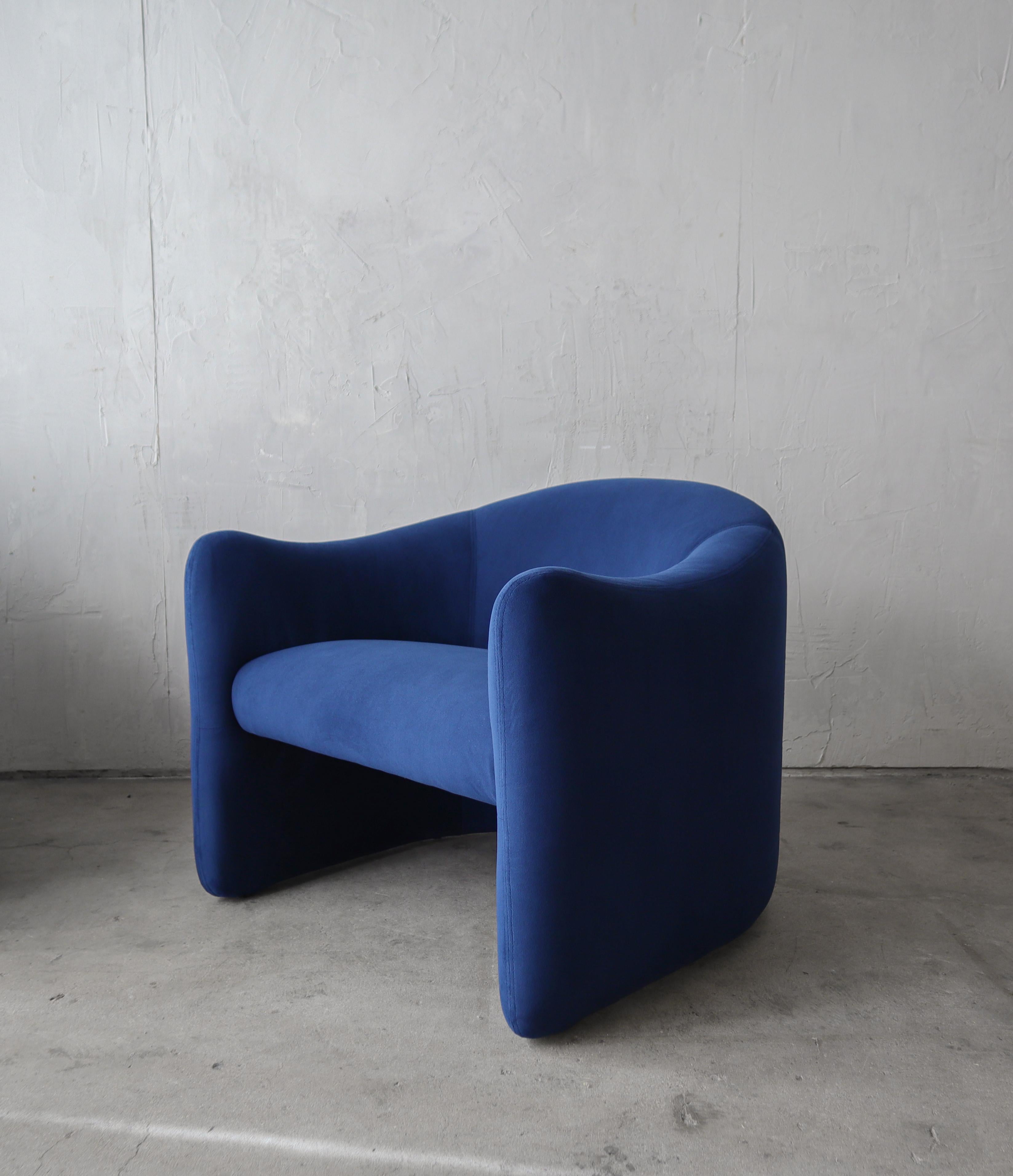 Ein Paar Post Modern Lounge Chairs von Metro (Postmoderne) im Angebot