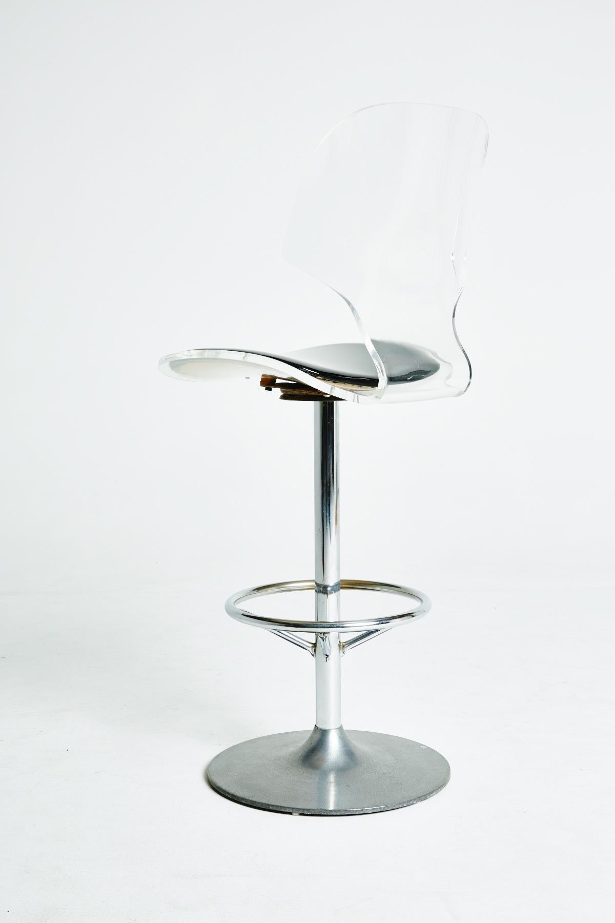 Steel Pair of Post-Modern Lucite Barstools by Hill Mfg, circa 1980 For Sale