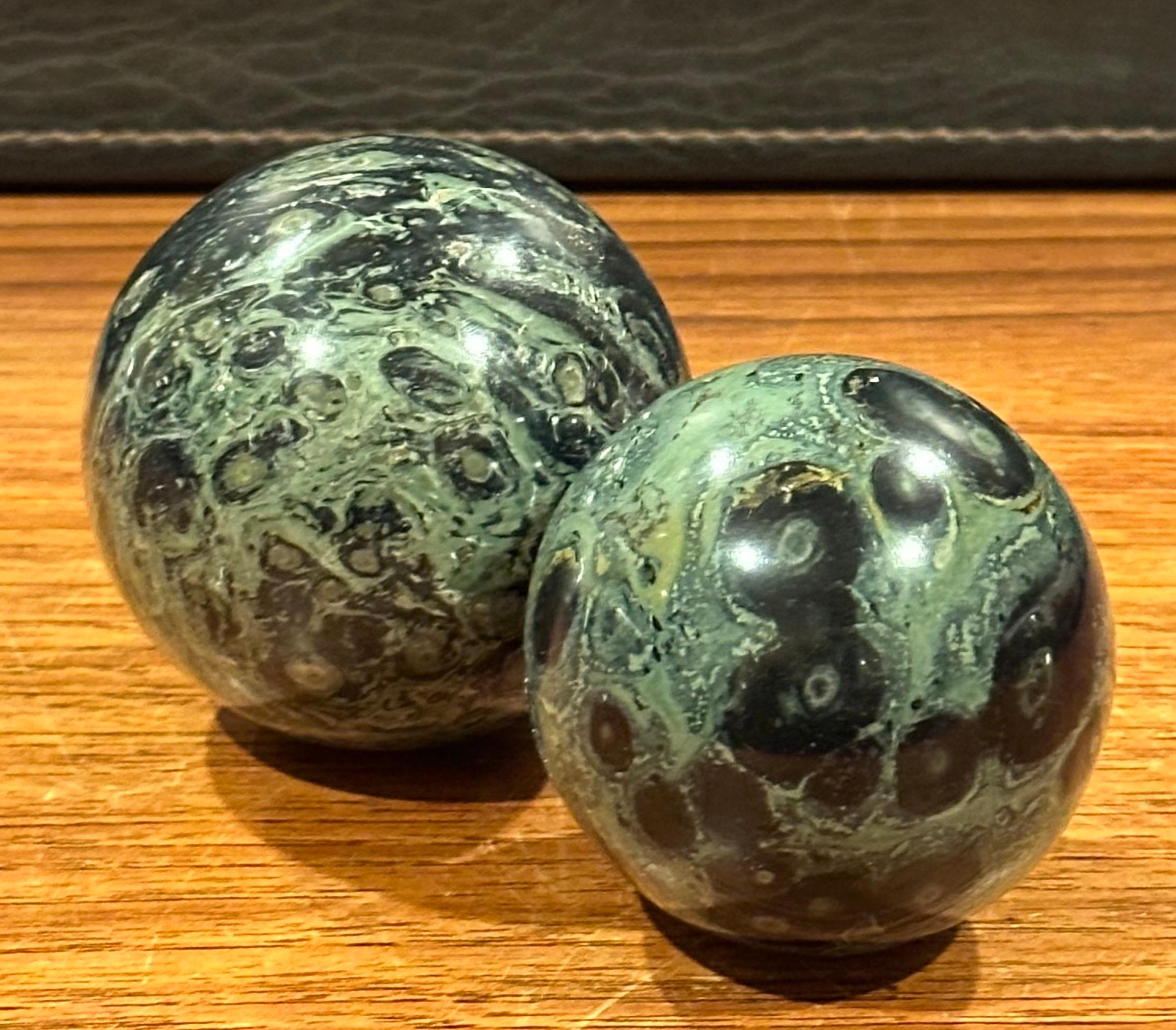 American Pair of Post-Modern Marble Spheres / Paperweights For Sale