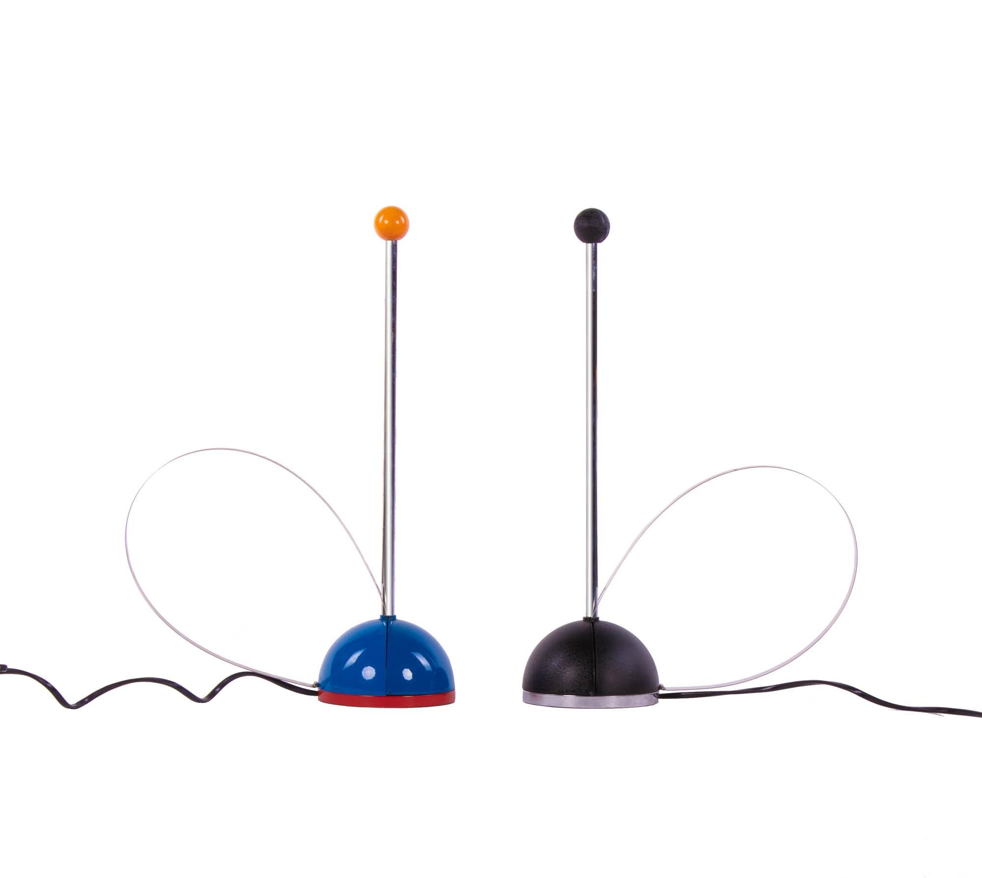 Postmoderne Schreibtischlampen in der Art von Memphis Milano, 2er-Set (Deutsch) im Angebot