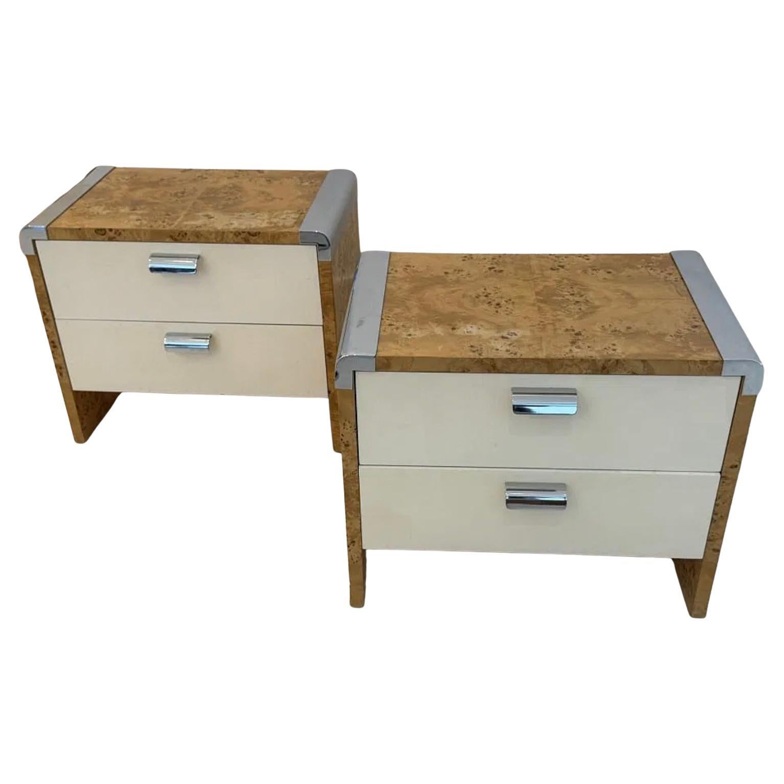 Postmoderno Coppia di Comodini a 2 cassetti in legno di radica e cromo di Pace, post-moderni e del Mid Century in vendita