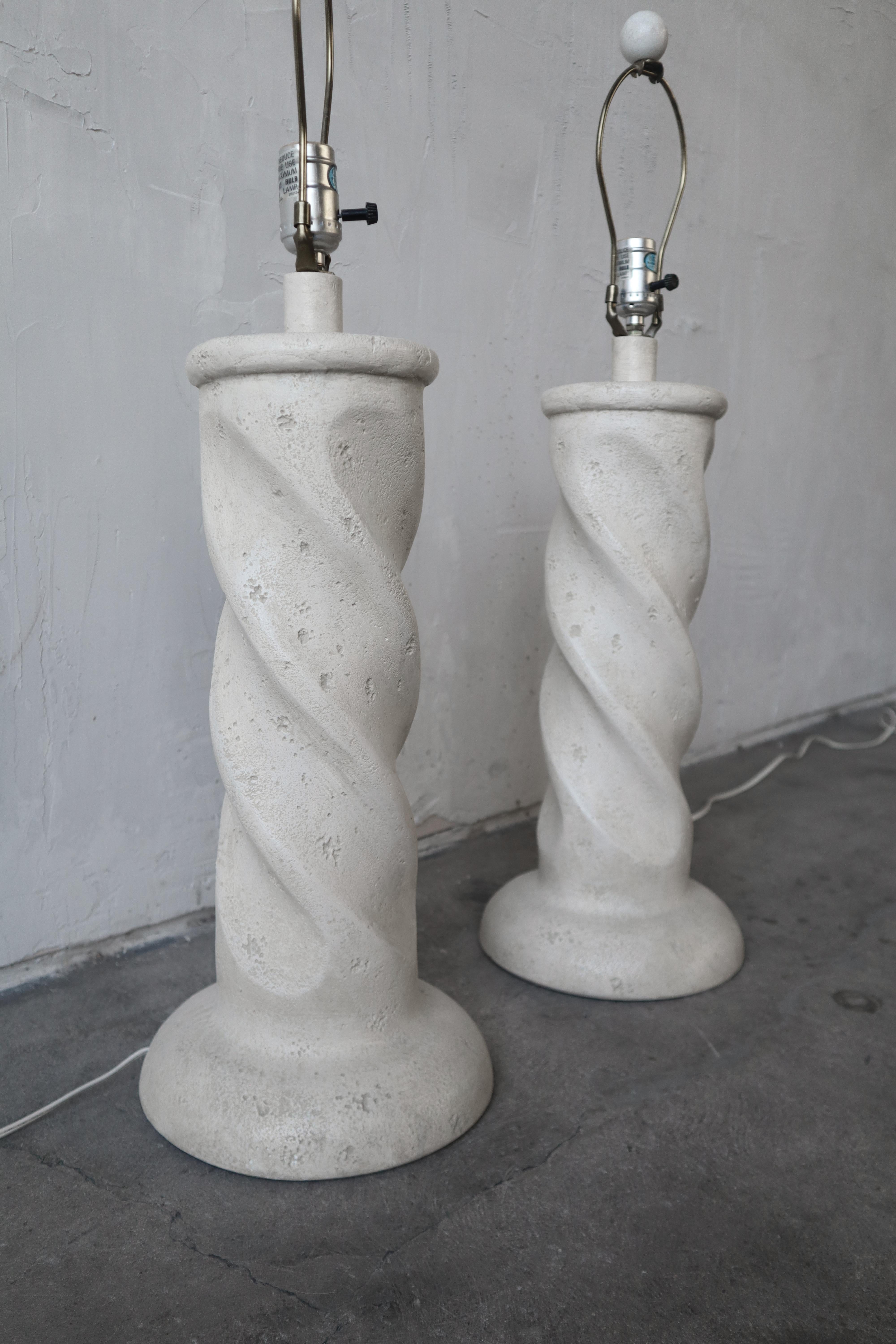 Pair of Post Modern Plaster Swirl Table Lamps In Good Condition In Las Vegas, NV