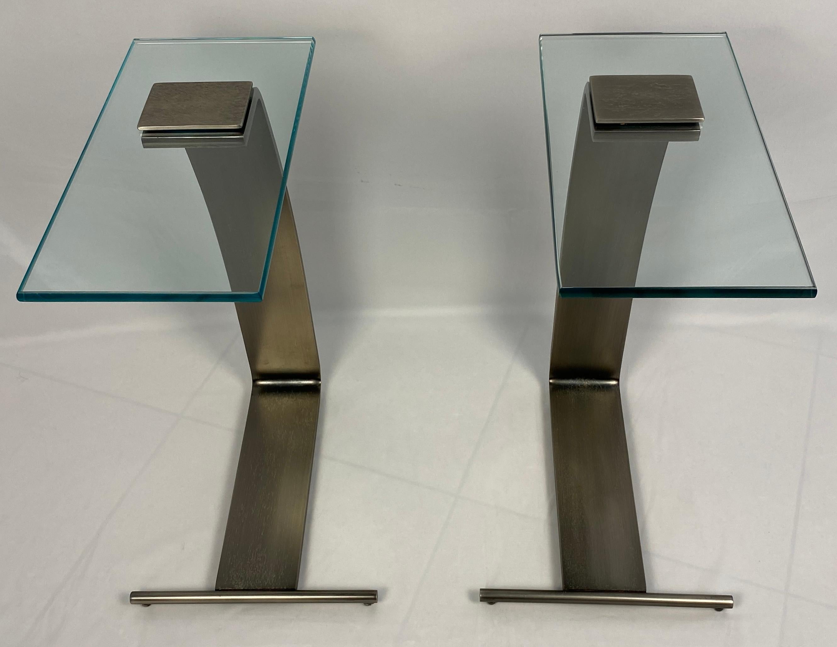 Pareja de Mesas auxiliares Rick Berry, Mesas para bebidas del Design Institute America Estadounidense en venta
