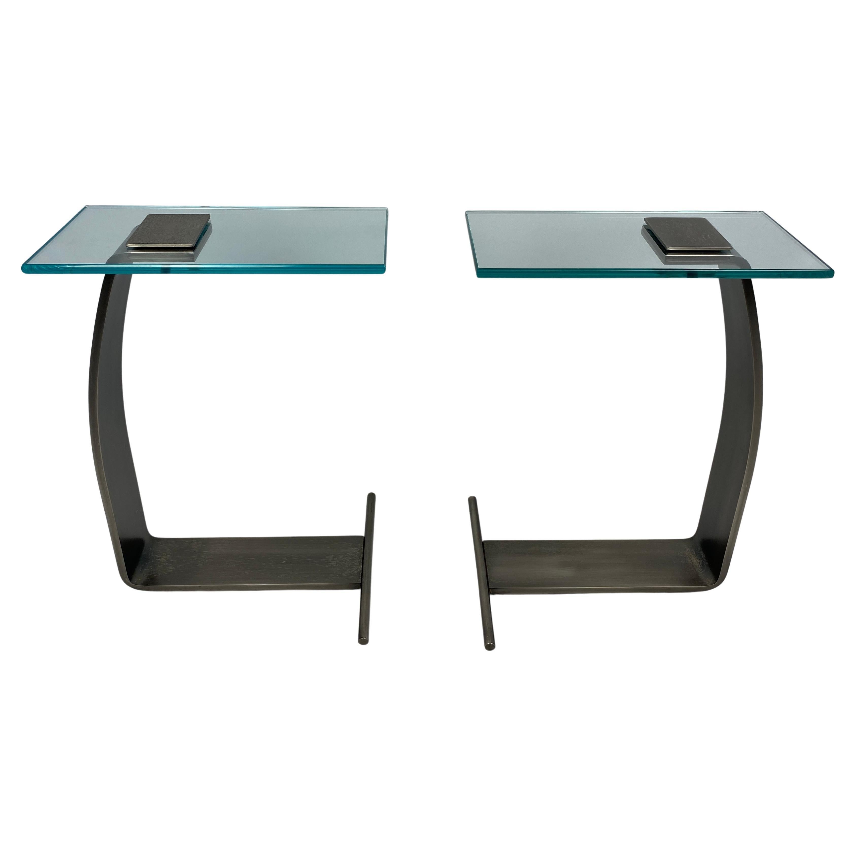 Pareja de Mesas auxiliares Rick Berry, Mesas para bebidas del Design Institute America en venta