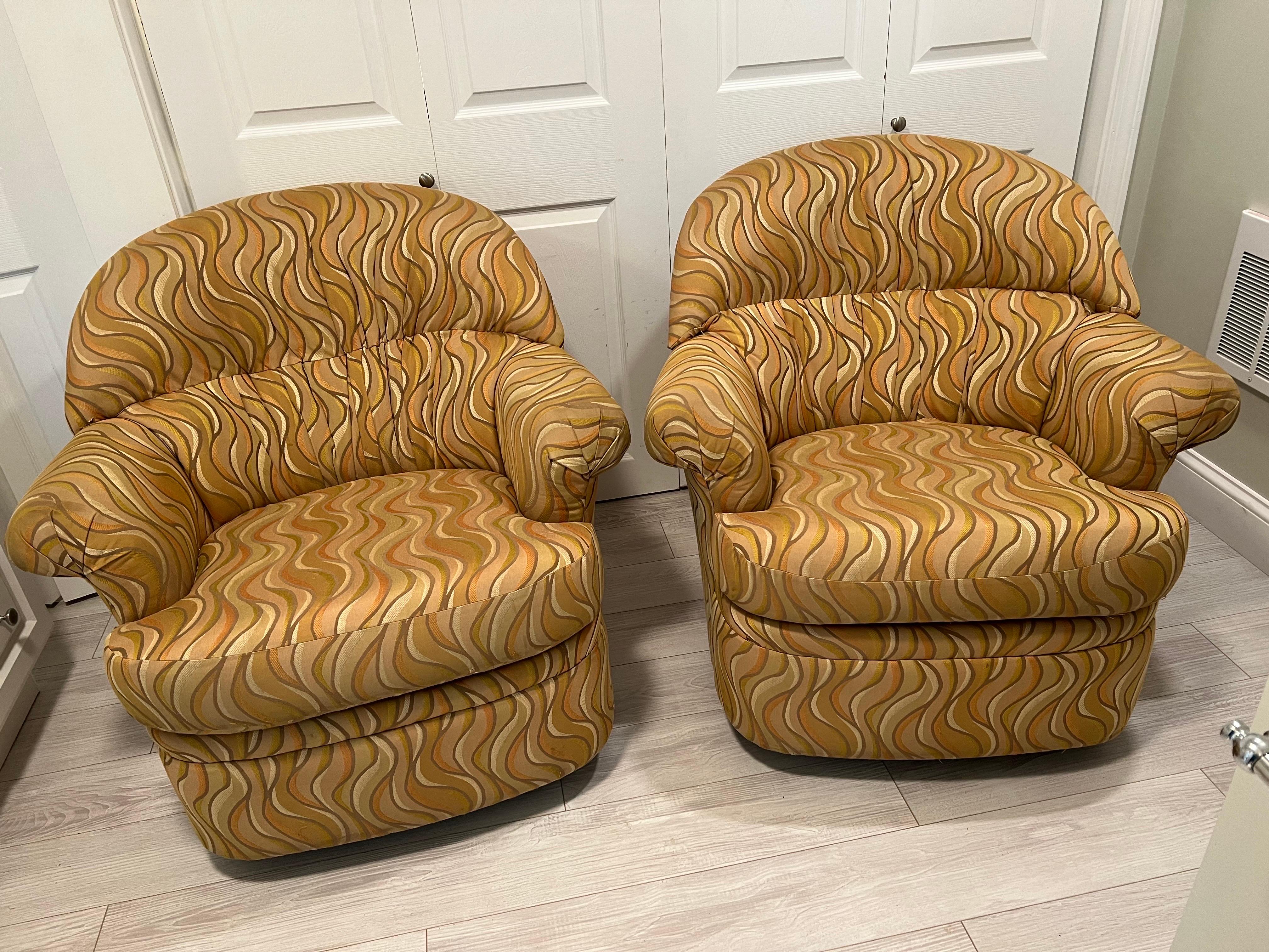 Pair of Post Modern Swivel Club Chairs In Good Condition In Redding, CT