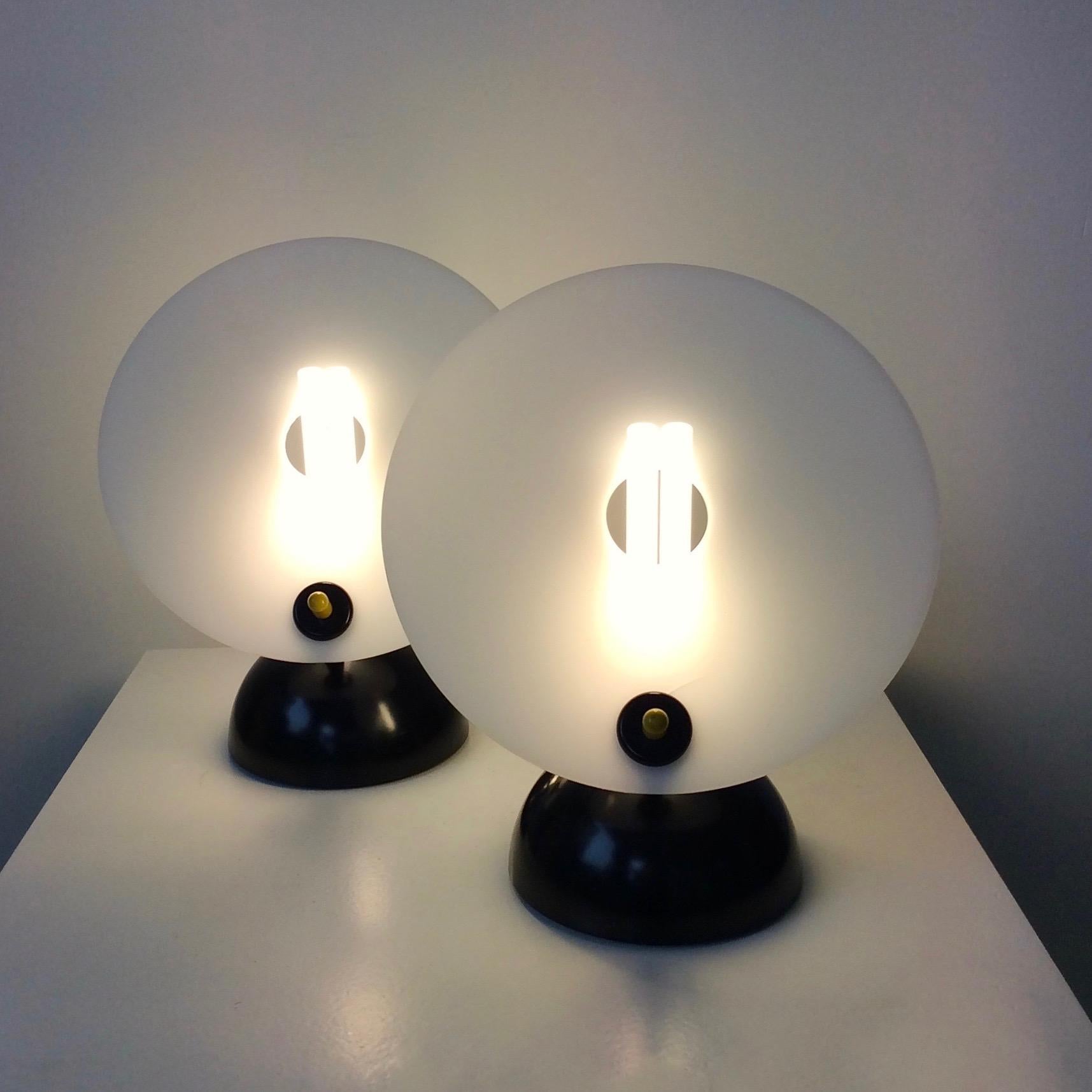 Pair of Post-Modern Table Lamps, circa 1980, Italy For Sale 6