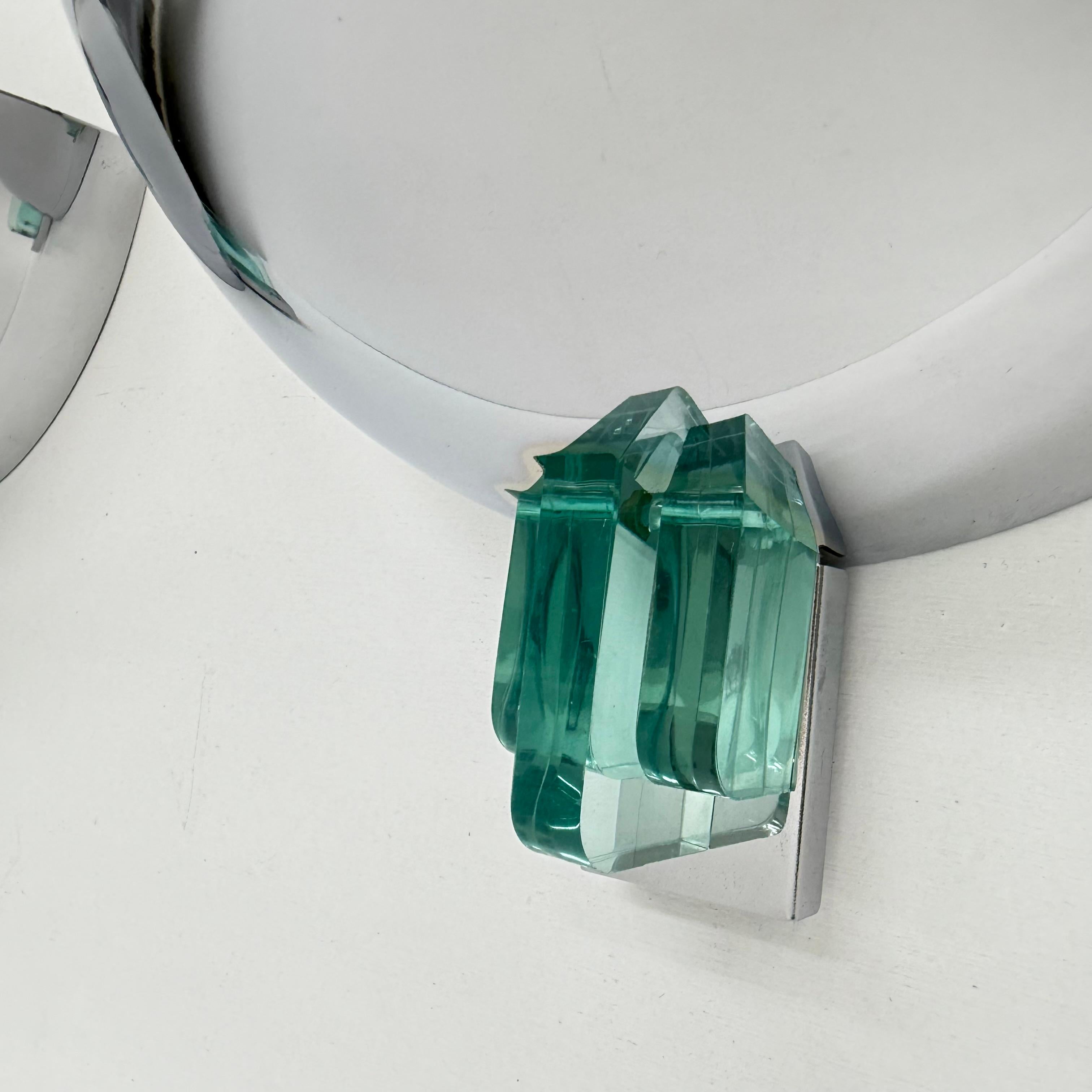 Paire d'appliques post-modernes en chrome et lucite, années 1980 en vente 4