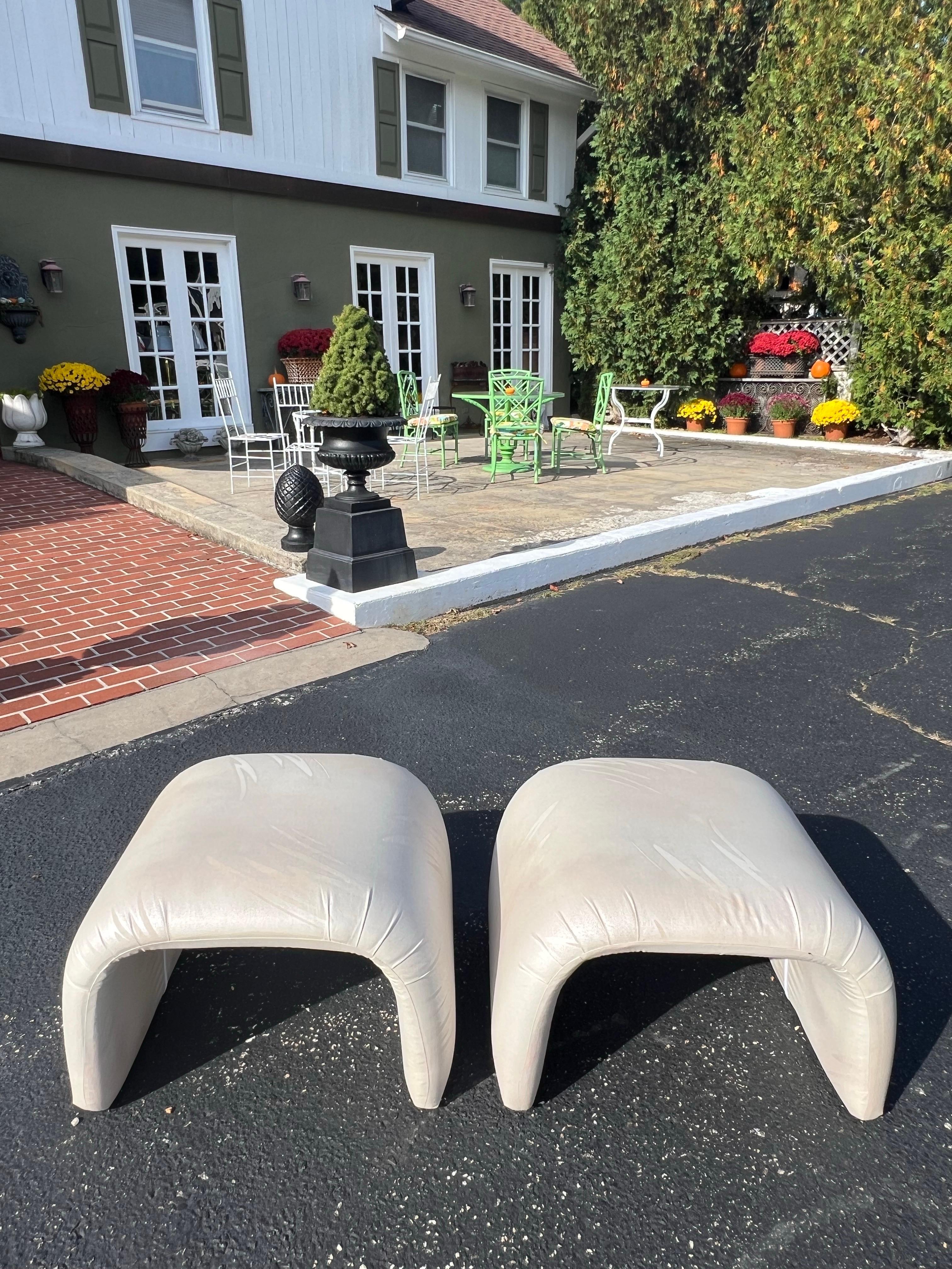 Pair of Post Modern Waterfall Ottomans en vente 10