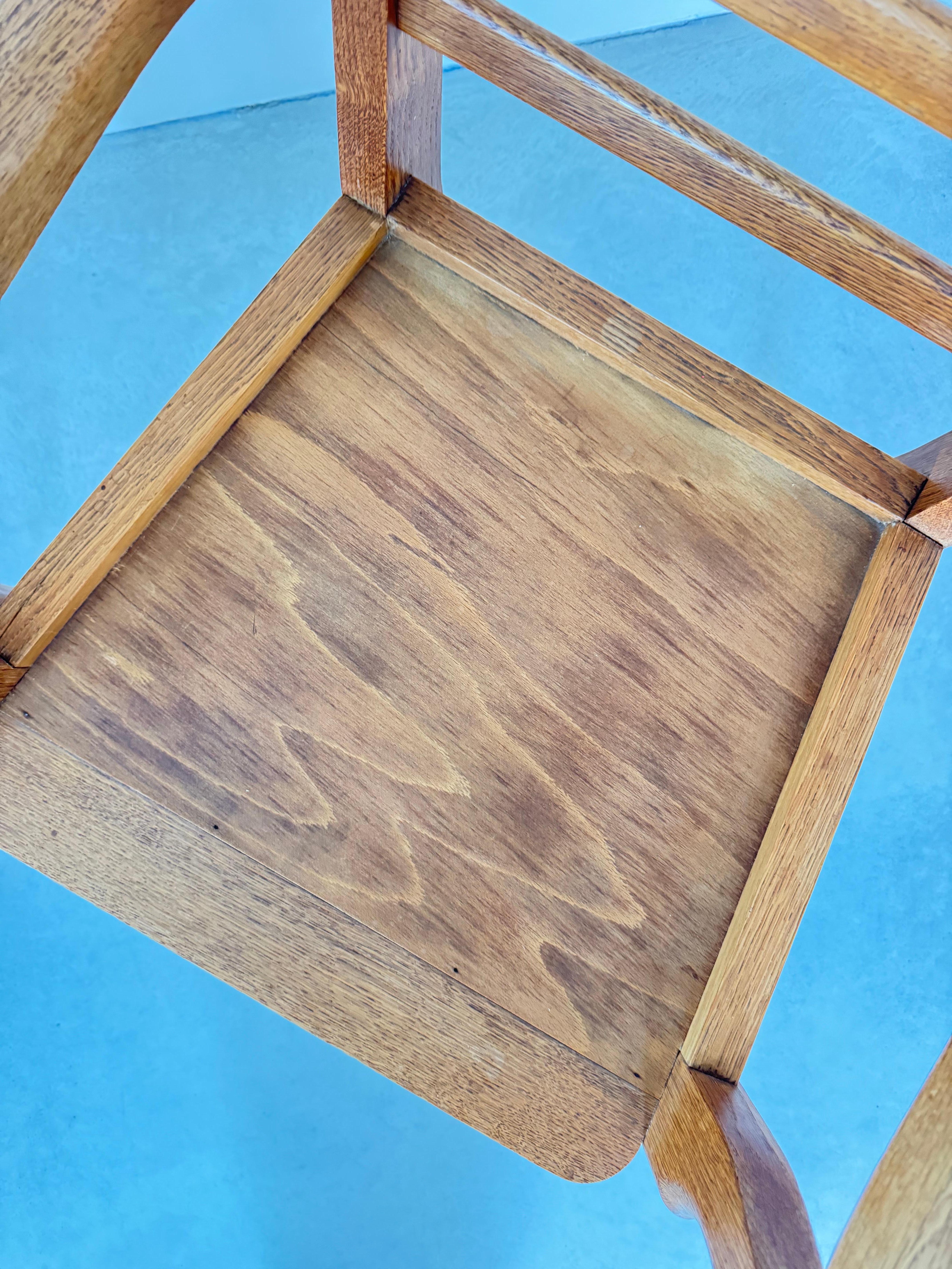Paire de fauteuils d'après-guerre, Oak/One massif, Design by Guillerme et Chambron, 1950s en vente 4