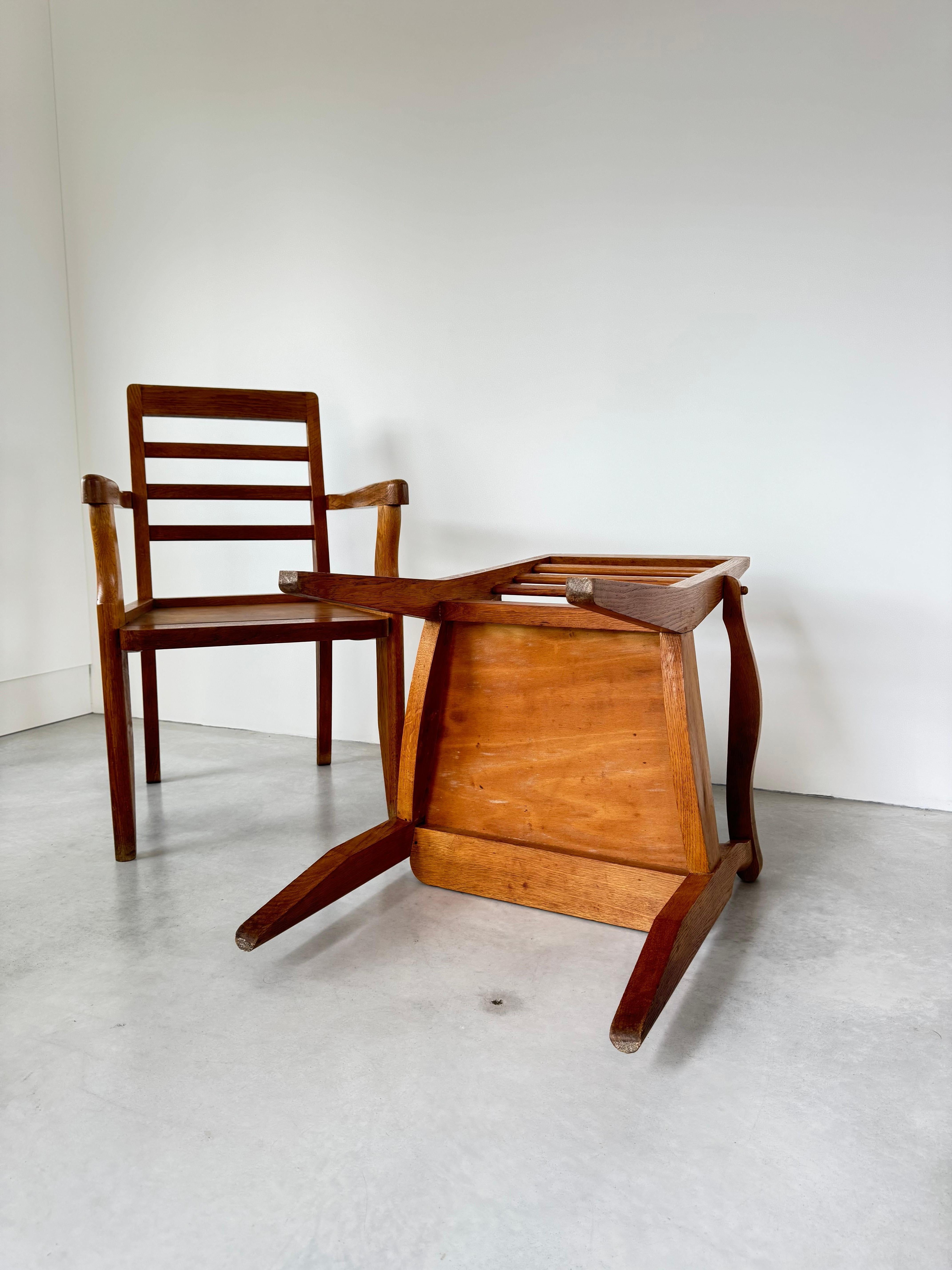 Paire de fauteuils d'après-guerre, Oak/One massif, Design by Guillerme et Chambron, 1950s en vente 5