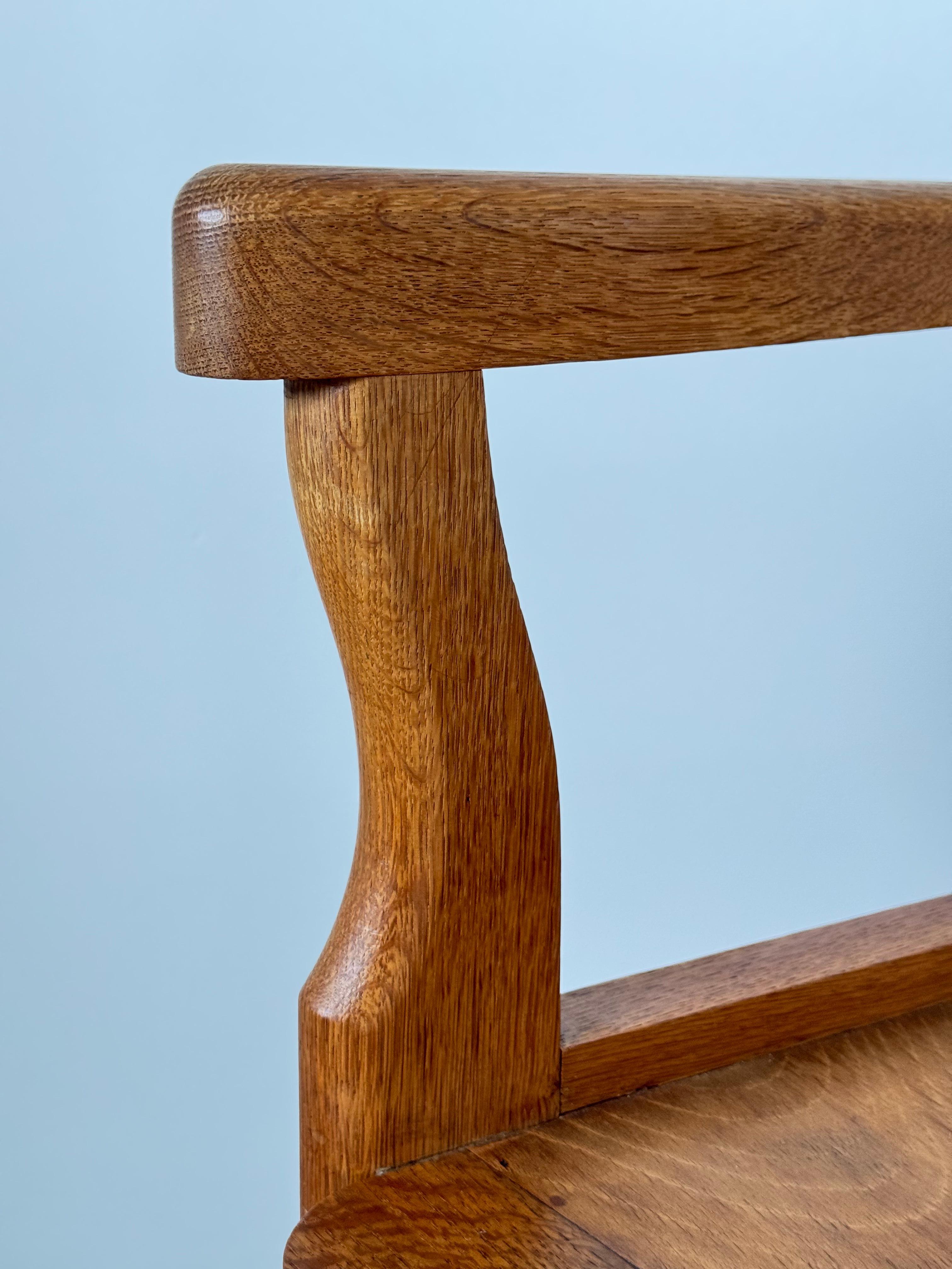 Paire de fauteuils d'après-guerre, Oak/One massif, Design by Guillerme et Chambron, 1950s en vente 1