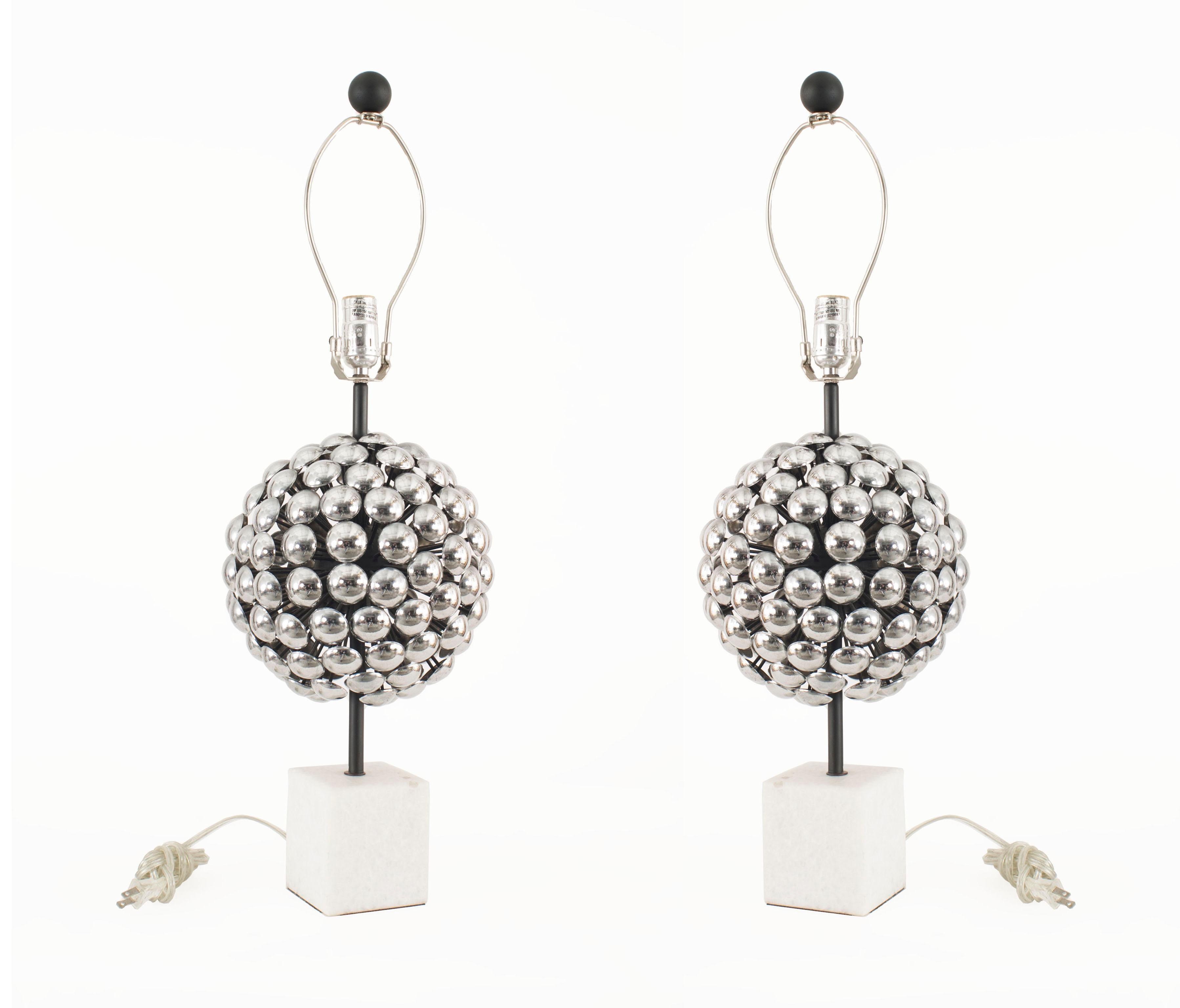 Post-Modern Pair of Post War Italian Silver Sphere Table Lamps For Sale