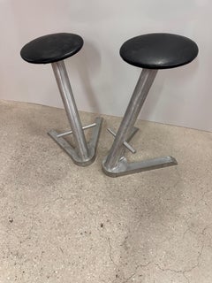 Coppia di sgabelli da bar postmoderni del 1990 circa