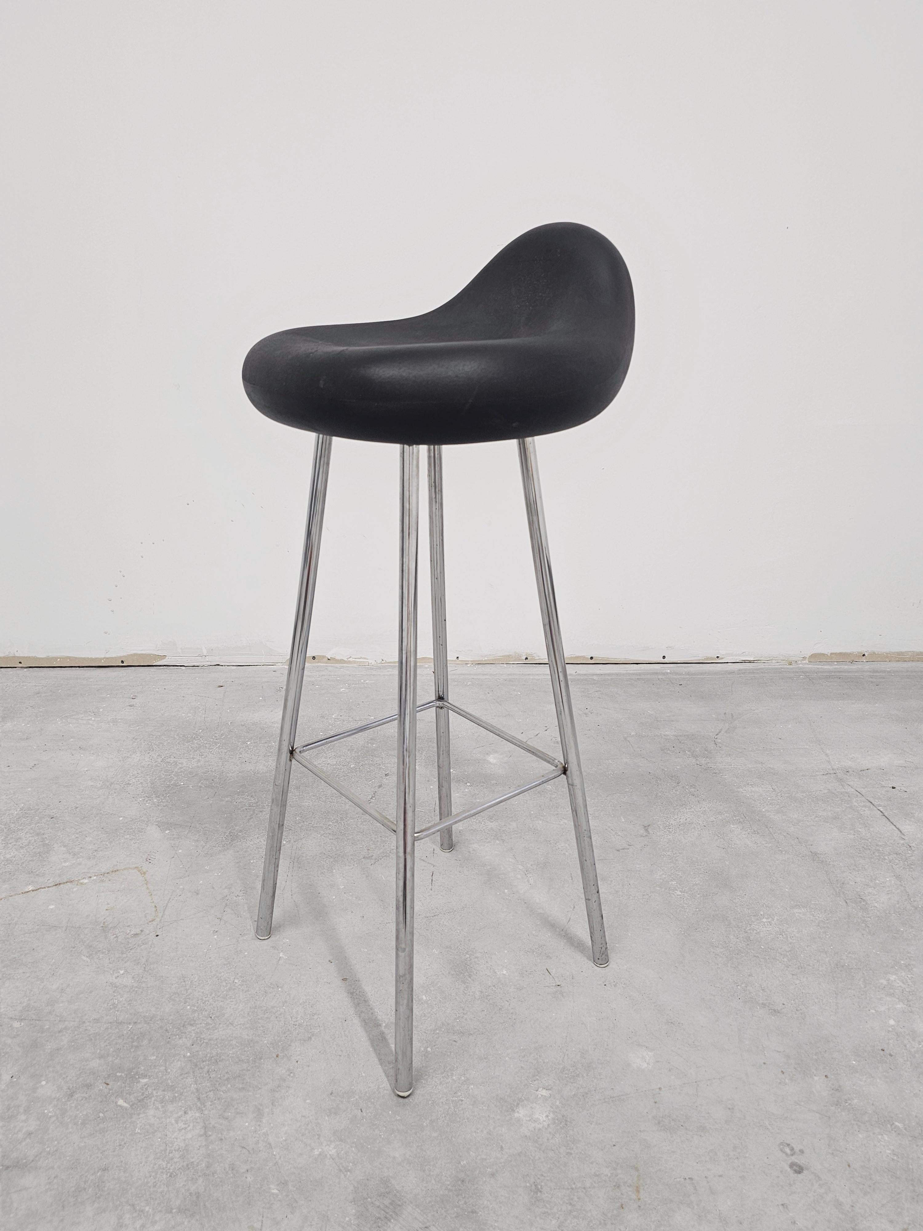 Pair of Postmodern  Bloob Bar Stools designed by Karim Rashid for Frighetto In Good Condition For Sale In Beograd, RS