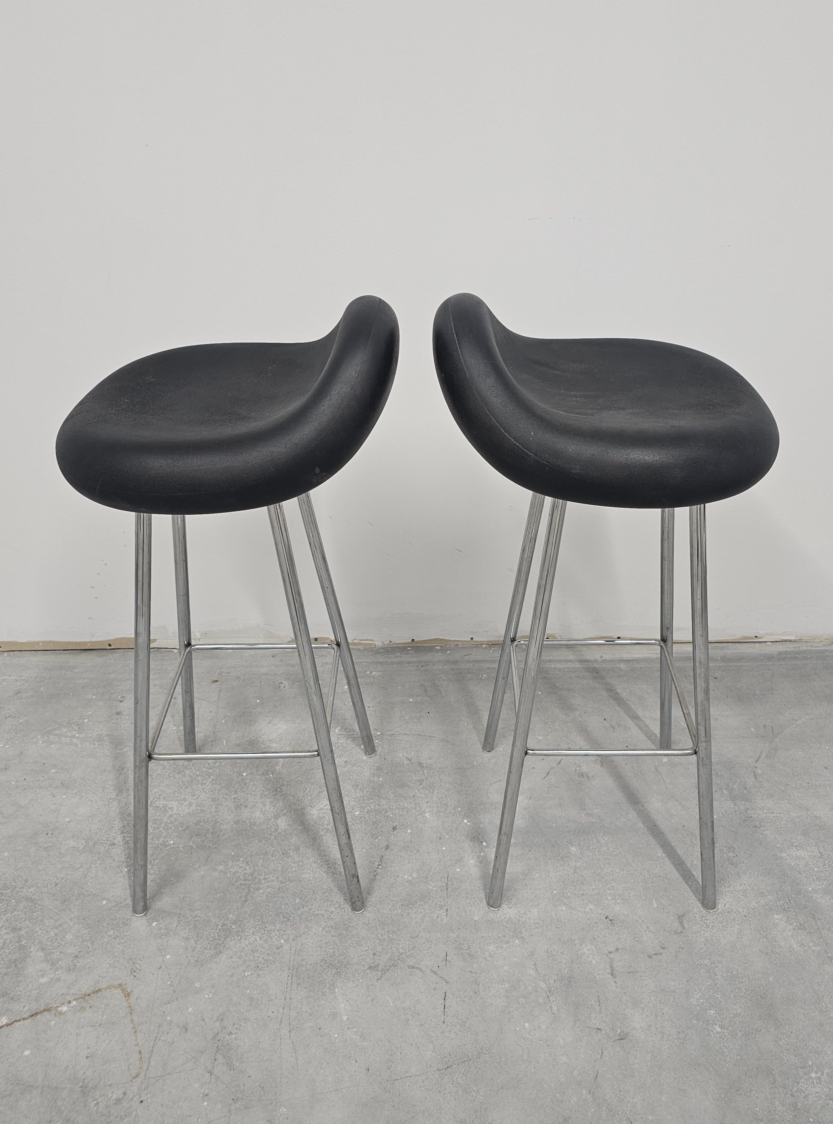 Contemporary Pair of Postmodern  Bloob Bar Stools designed by Karim Rashid for Frighetto For Sale