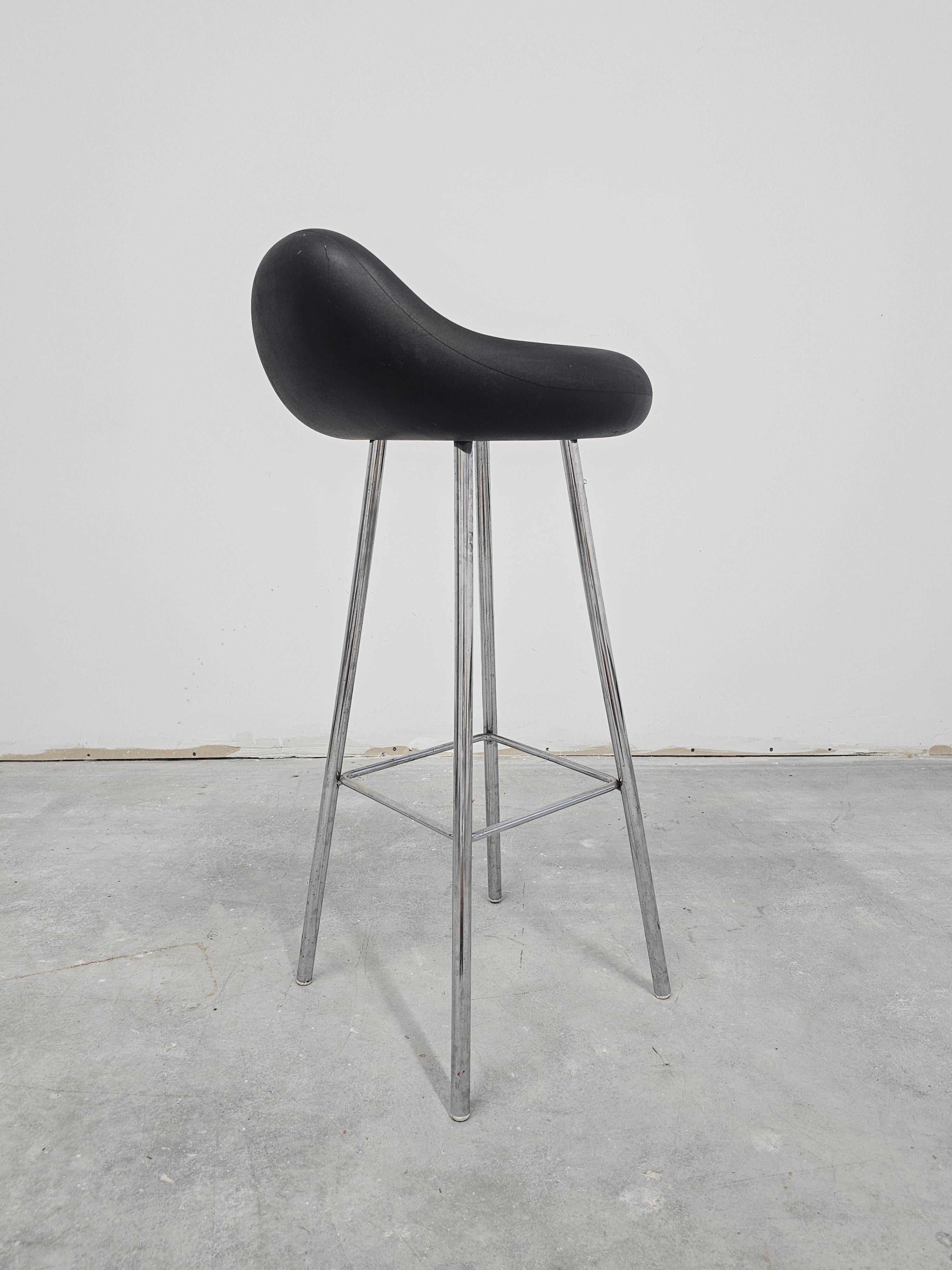 Pair of Postmodern  Bloob Bar Stools designed by Karim Rashid for Frighetto For Sale 2