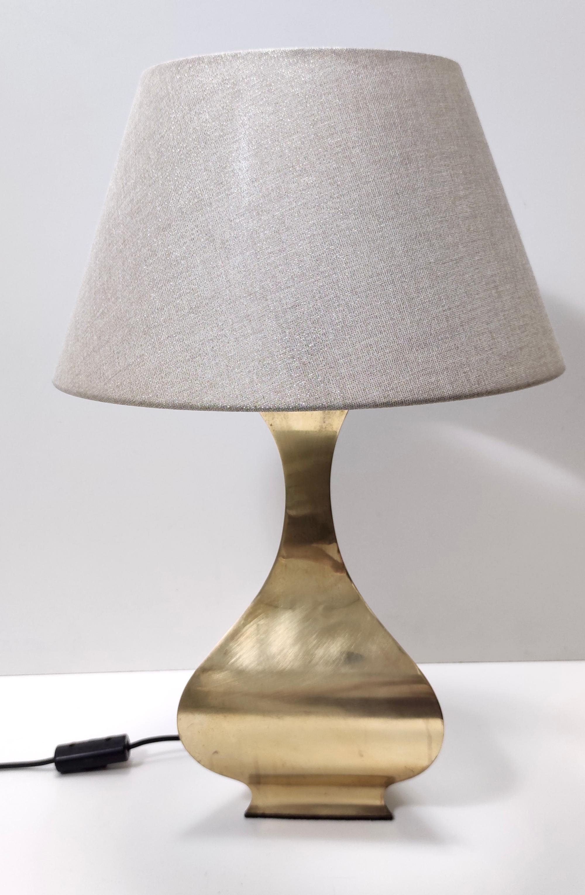 Pair of Postmodern Brass Table Lamps by Montagna Grillo and Tonello, Italy In Excellent Condition For Sale In Bresso, Lombardy