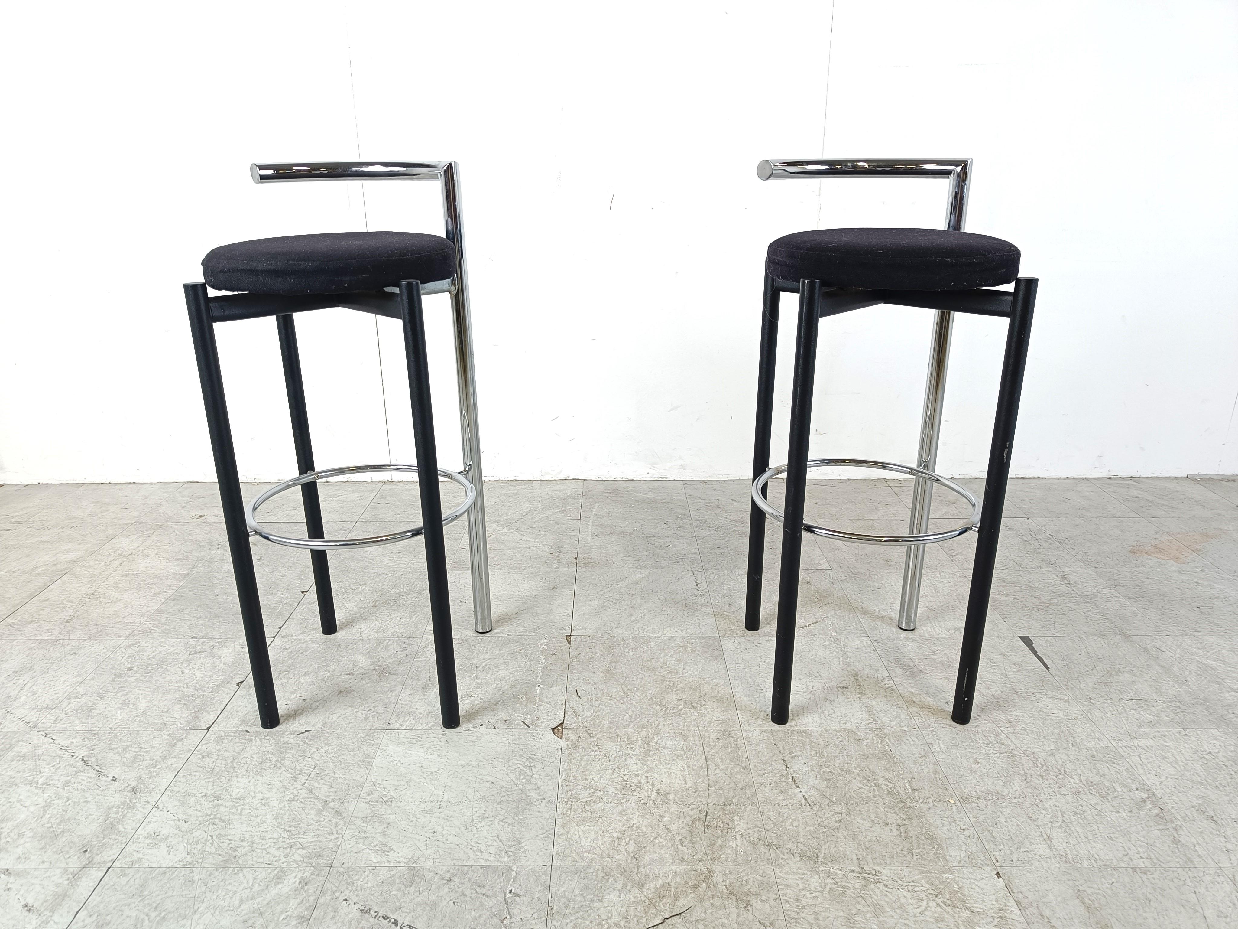 Italian Pair of postmodern chrome and metal bar stools, 1980s For Sale
