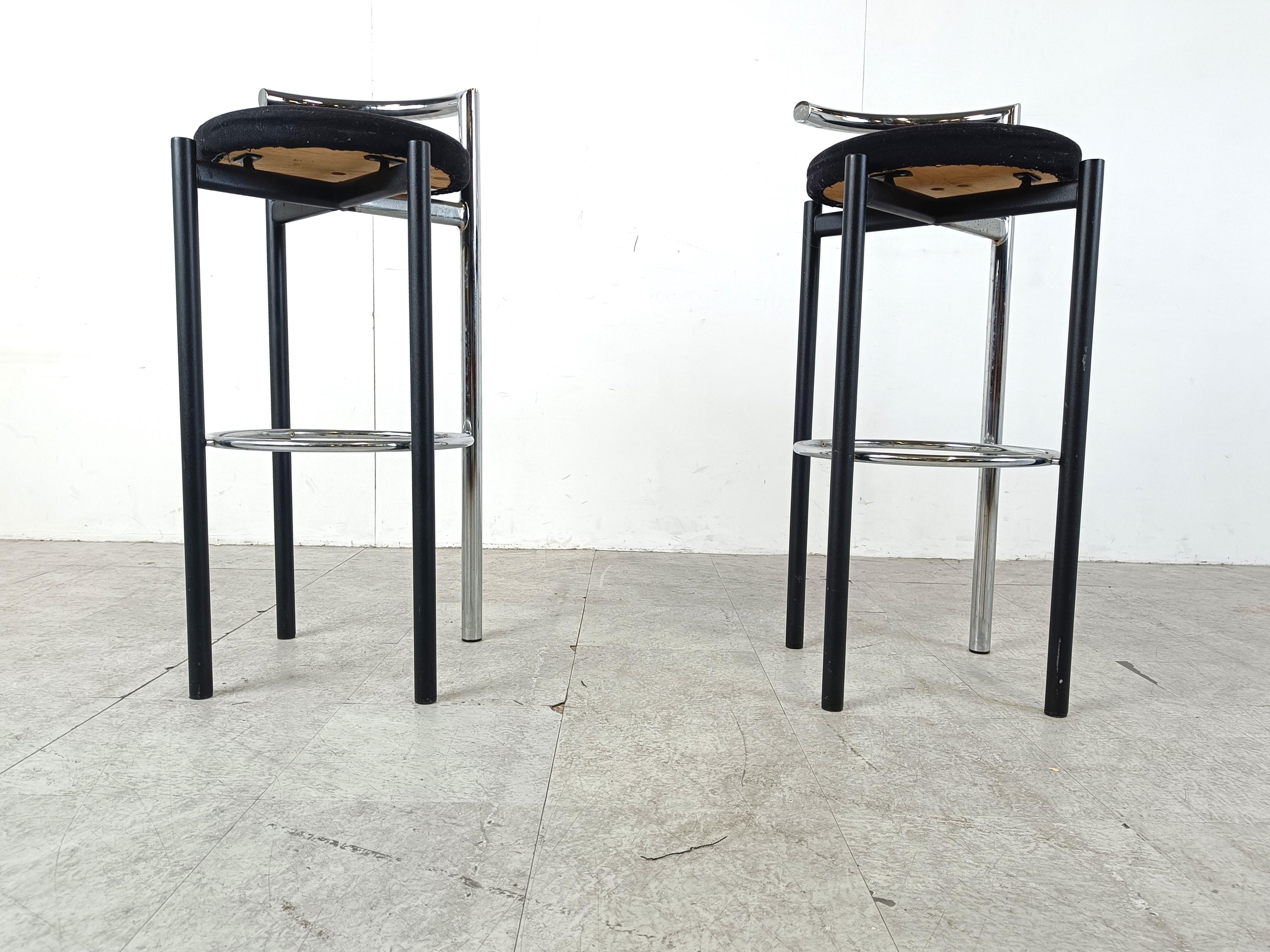 Pair of postmodern chrome and metal bar stools, 1980s In Good Condition For Sale In HEVERLEE, BE