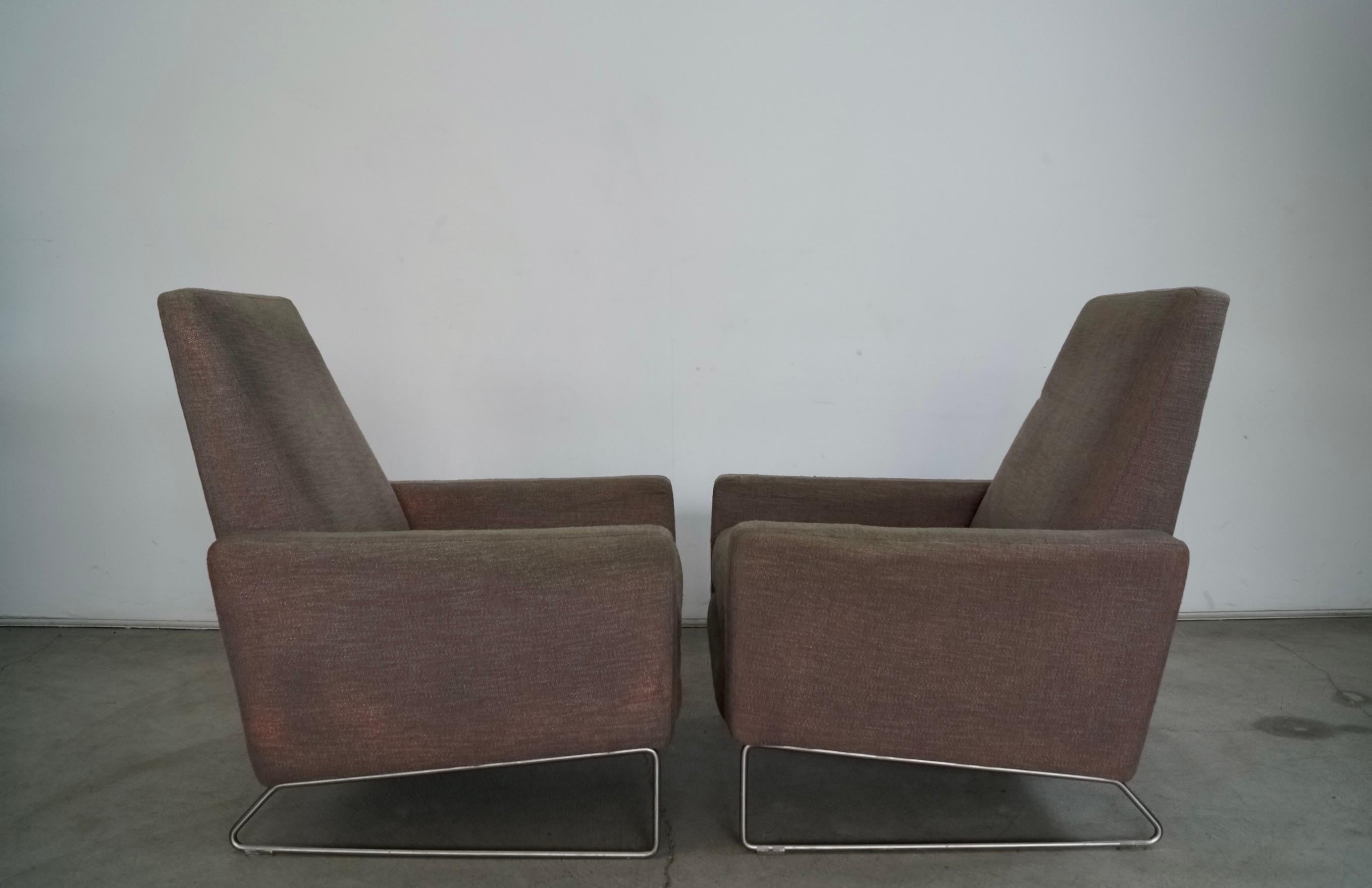 Pair of Postmodern Design Within Reach Recliner Flight Lounge Chairs 3