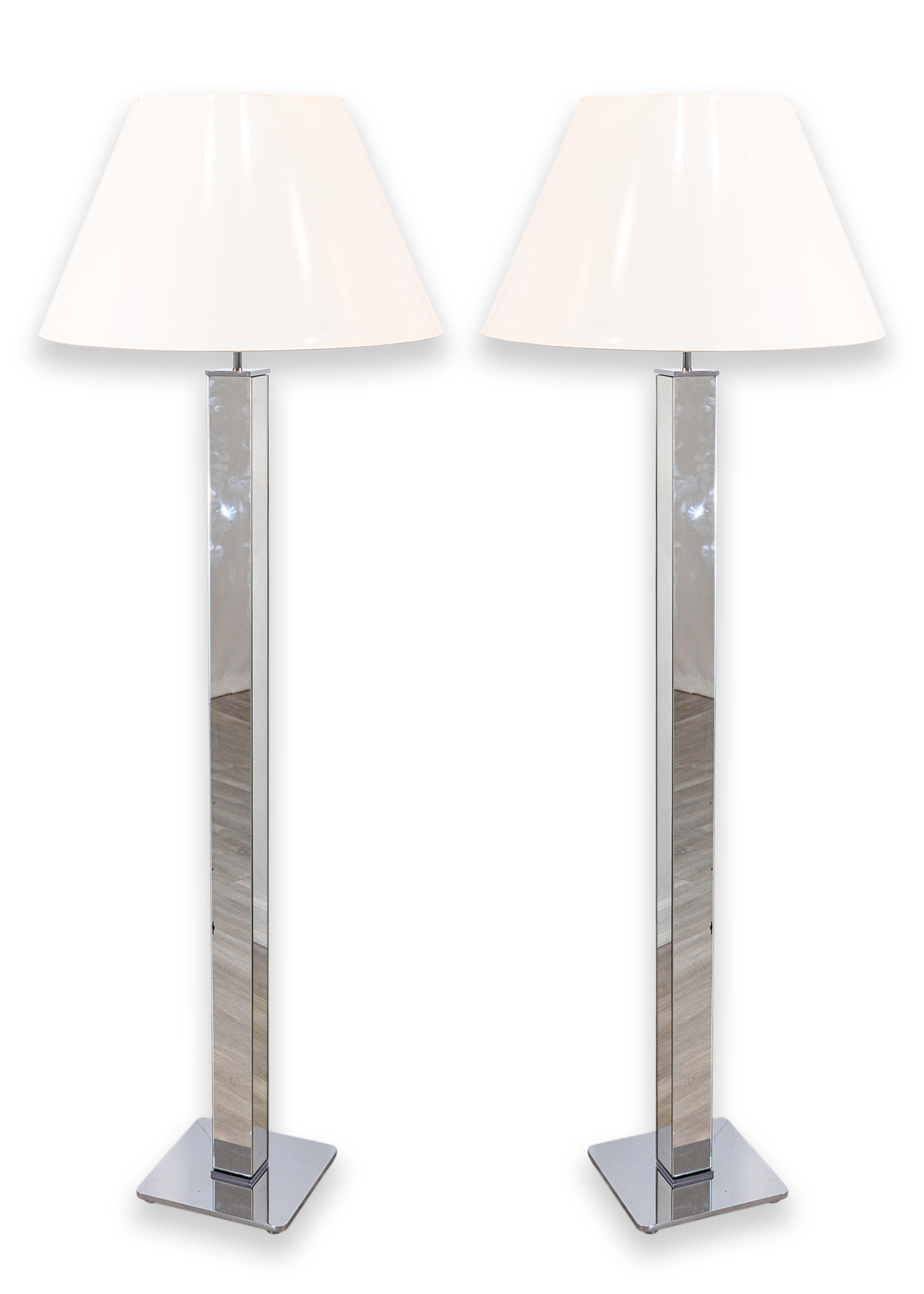 Pair of Postmodern Height Adjustable Mirrored Chrome Sonneman Floor Lamps en venta 6