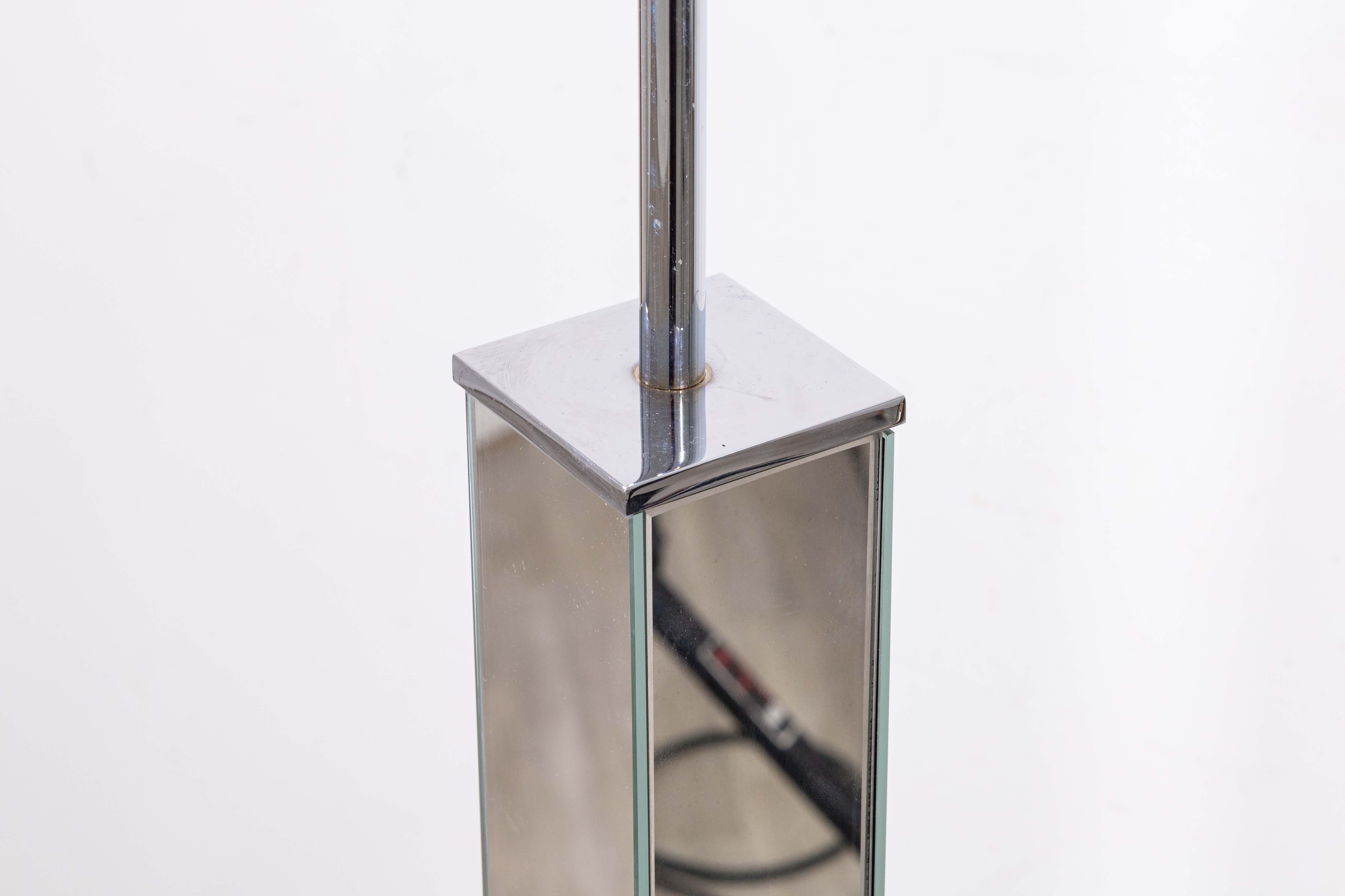 Pair of Postmodern Height Adjustable Mirrored Chrome Sonneman Floor Lamps en venta 1