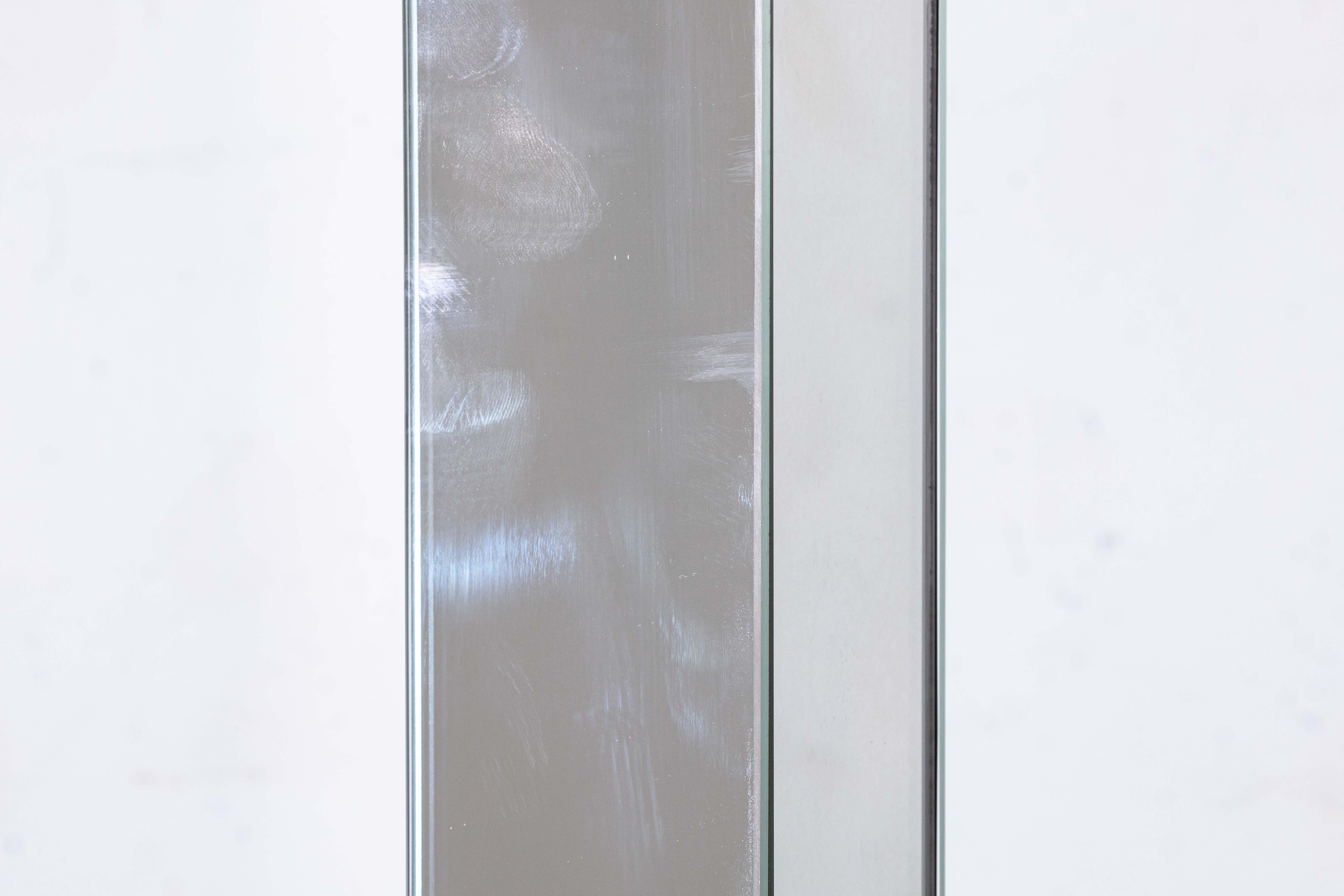 Pair of Postmodern Height Adjustable Mirrored Chrome Sonneman Floor Lamps en venta 2