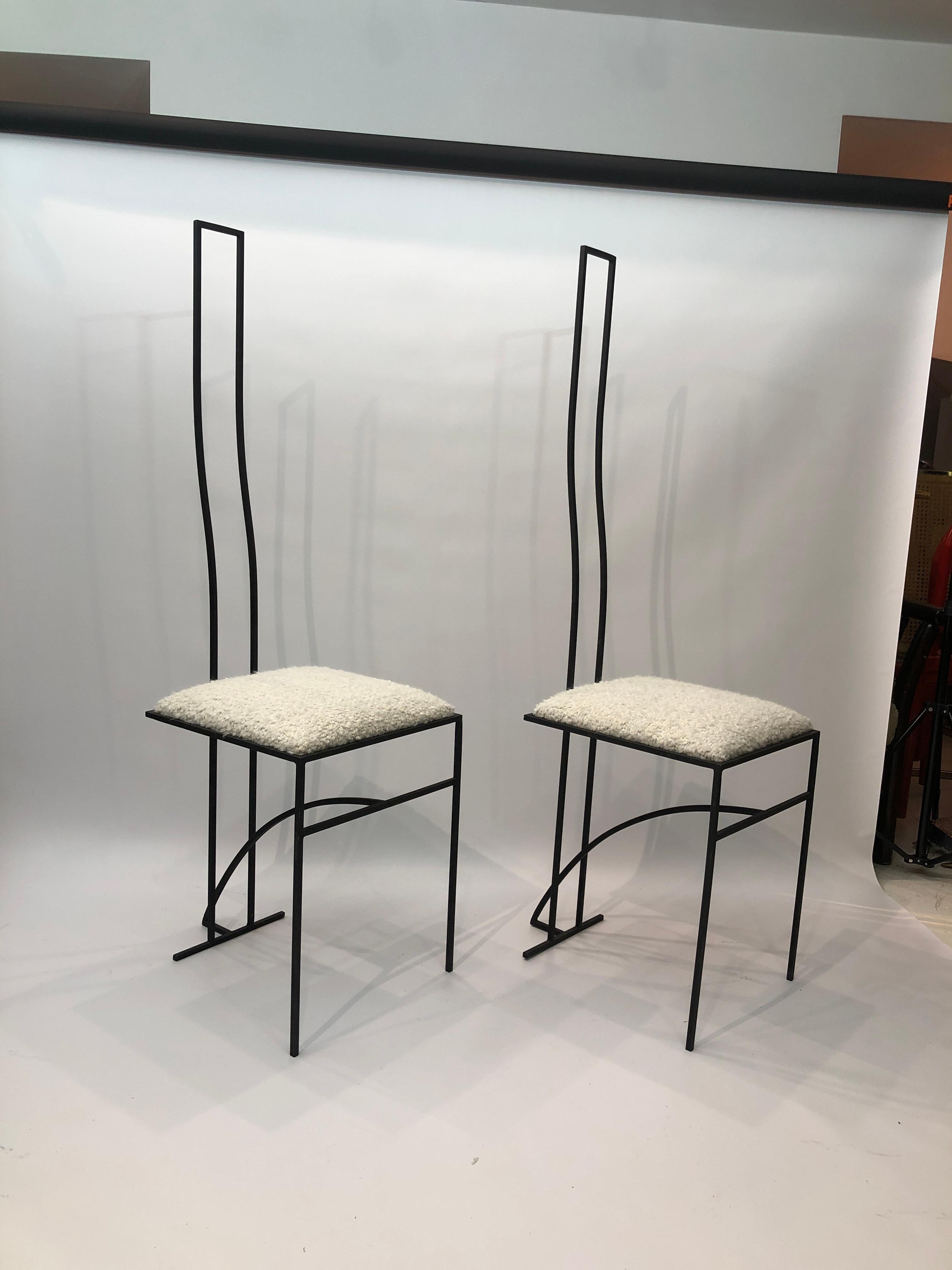 Pair of Postmodern High Back Black Metal Side Chairs in Boucle 1980s Vintage 70s In Good Condition For Sale In London, GB
