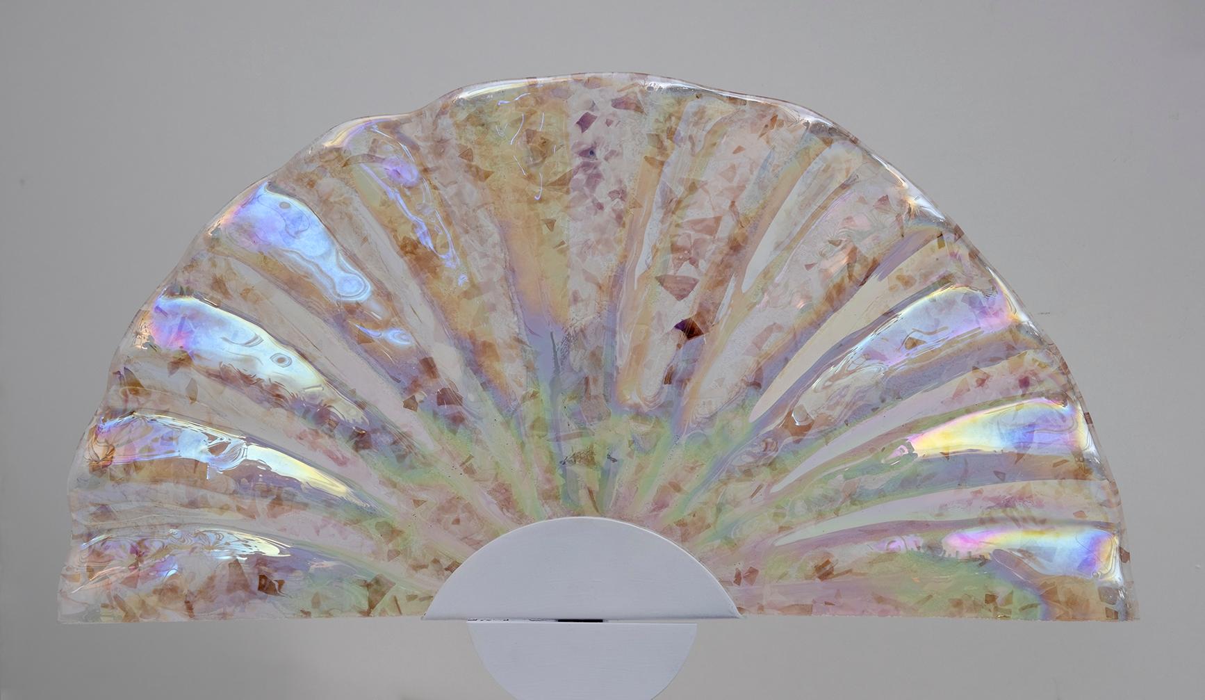 Pair of Postmodern Italian Iridescent Murano Glass Fan Table Lamps, 1980s For Sale 2